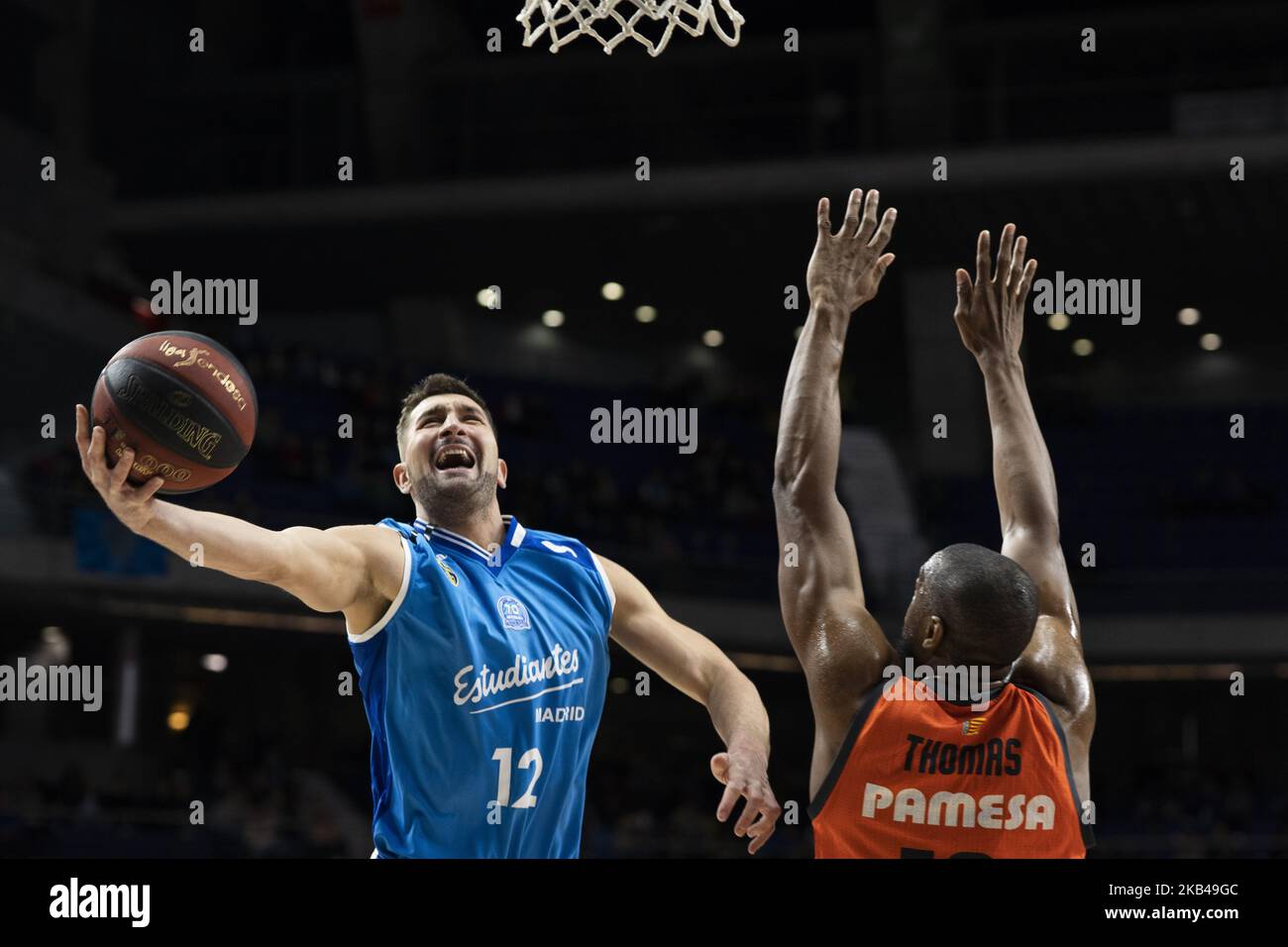 GORAN SUTON de Movistar Estudiantes pendant Movistar Estudiantes vsValencia basket Club en Liga Endesa partie de saison régulière ( célébrée à Madrid (Espagne) au Centre Wizink. 23 décembre 2018. (Photo par Oscar Gonzalez/NurPhoto) Banque D'Images