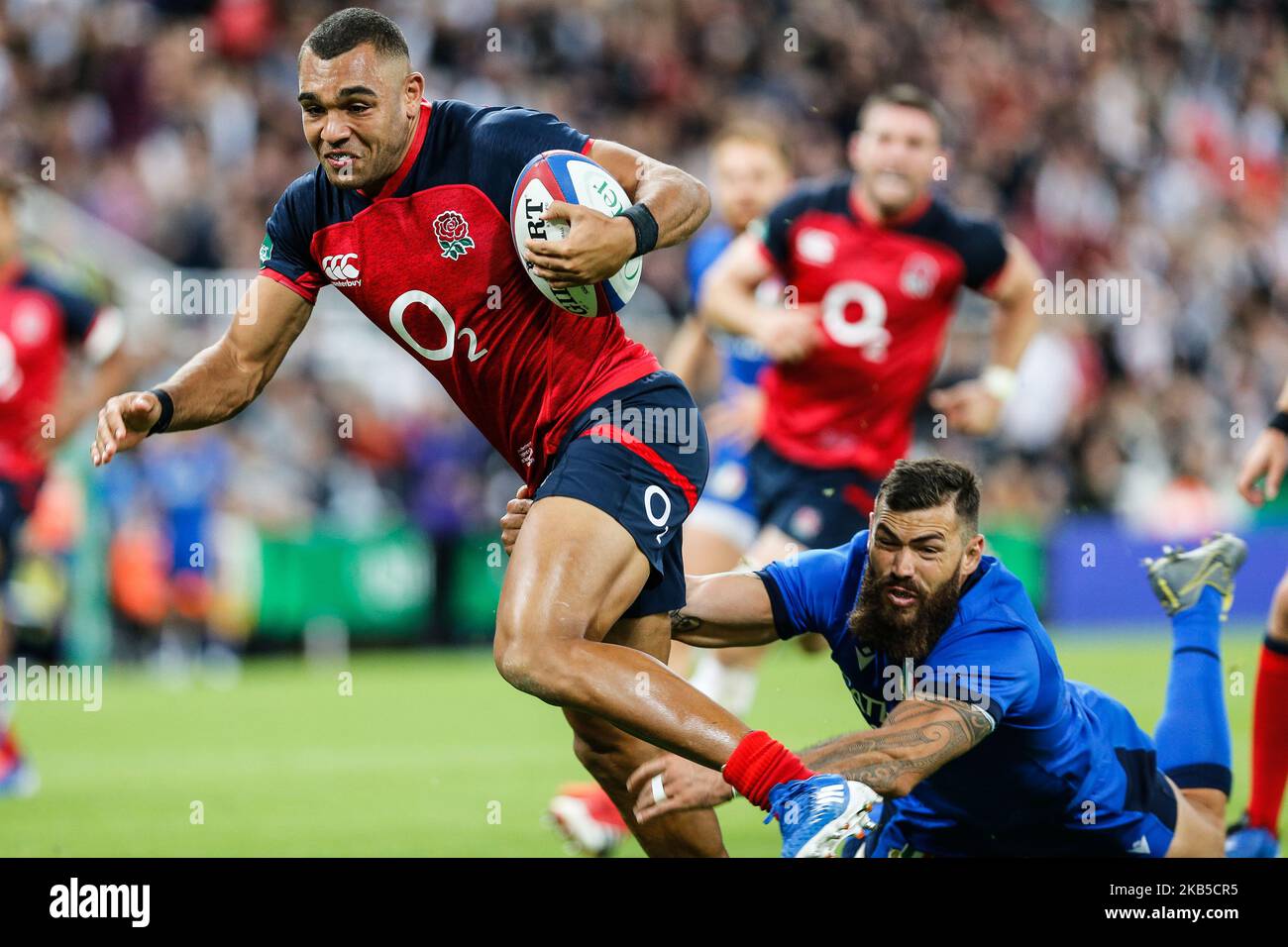 Joe Marchant, d'Angleterre, se met en route pour marquer le match international d'automne de Quilter entre l'Angleterre et l'Italie au St. James's Park, Newcastle, le vendredi 6th septembre 2019. (Photo de Chris Lishman/MI News/NurPhoto) Banque D'Images