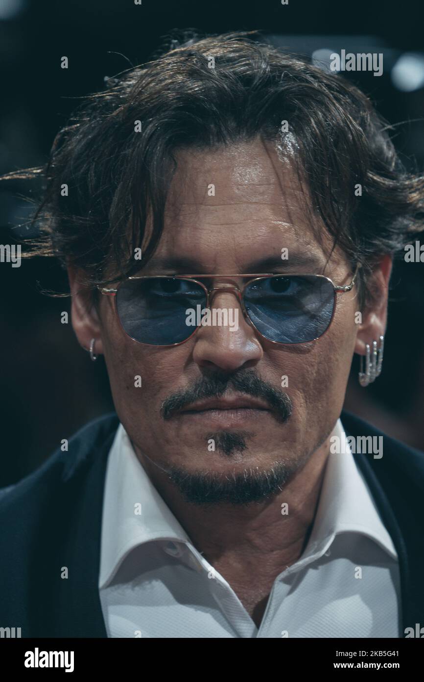 Johnny Depp marche le tapis rouge devant la projection « en attente des Barbarians » lors du Festival du film de Venise 76th à Sala Grande sur 06 septembre 2019 à Venise, en Italie. (Photo par Luca Carlino/NurPhoto) Banque D'Images