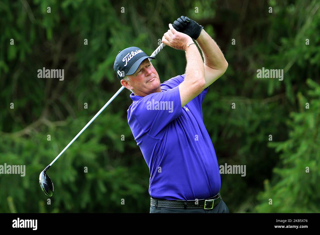 Sandy Lyle of Perthshire, Écosse, succès du tee-shirt 15th lors de la première partie du défi Ally présenté par McLaren au Warwick Hills Golf & Country Club, Grand blanc, MI, États-Unis vendredi, 13 septembre, 2019. (Photo par Amy Lemus/NurPhoto) Banque D'Images