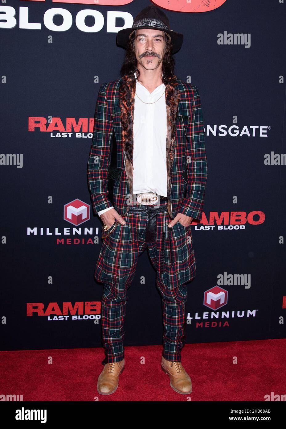 MANHATTAN, NEW YORK CITY, NEW YORK, États-Unis - SEPTEMBRE 18 : Oscar Jaenada arrive à l'événement de sélection et de fan de New York pour « Rambo: Last Blood » qui s'est tenu au AMC Lincoln Square Theatre sur 18 septembre 2019 à Manhattan, New York, États-Unis. (Photo par image Press Agency/NurPhoto) Banque D'Images