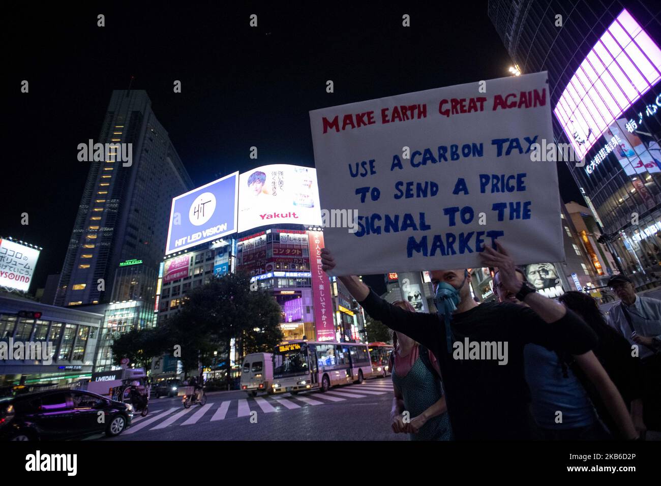 Participant aux vendredis pour une future manifestation de mouvement lors d'une journée nationale d'action contre le changement climatique à 20 septembre 2019 à Tokyo, au Japon. Les activistes exigent de prendre une voie politique rapide vers la réduction des émissions de CO2 et la lutte contre le réchauffement des températures de la Terre (photo d'Alessandro Di Ciommo/NurPhoto) Banque D'Images