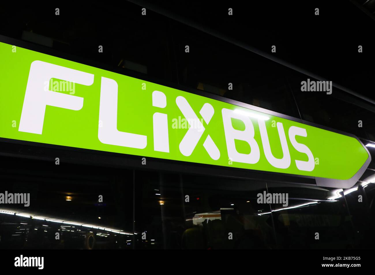 Le logo FlixBus est visible à Berlin, en Allemagne, le 26th septembre 2019. (Photo de Beata Zawrzel/NurPhoto) Banque D'Images