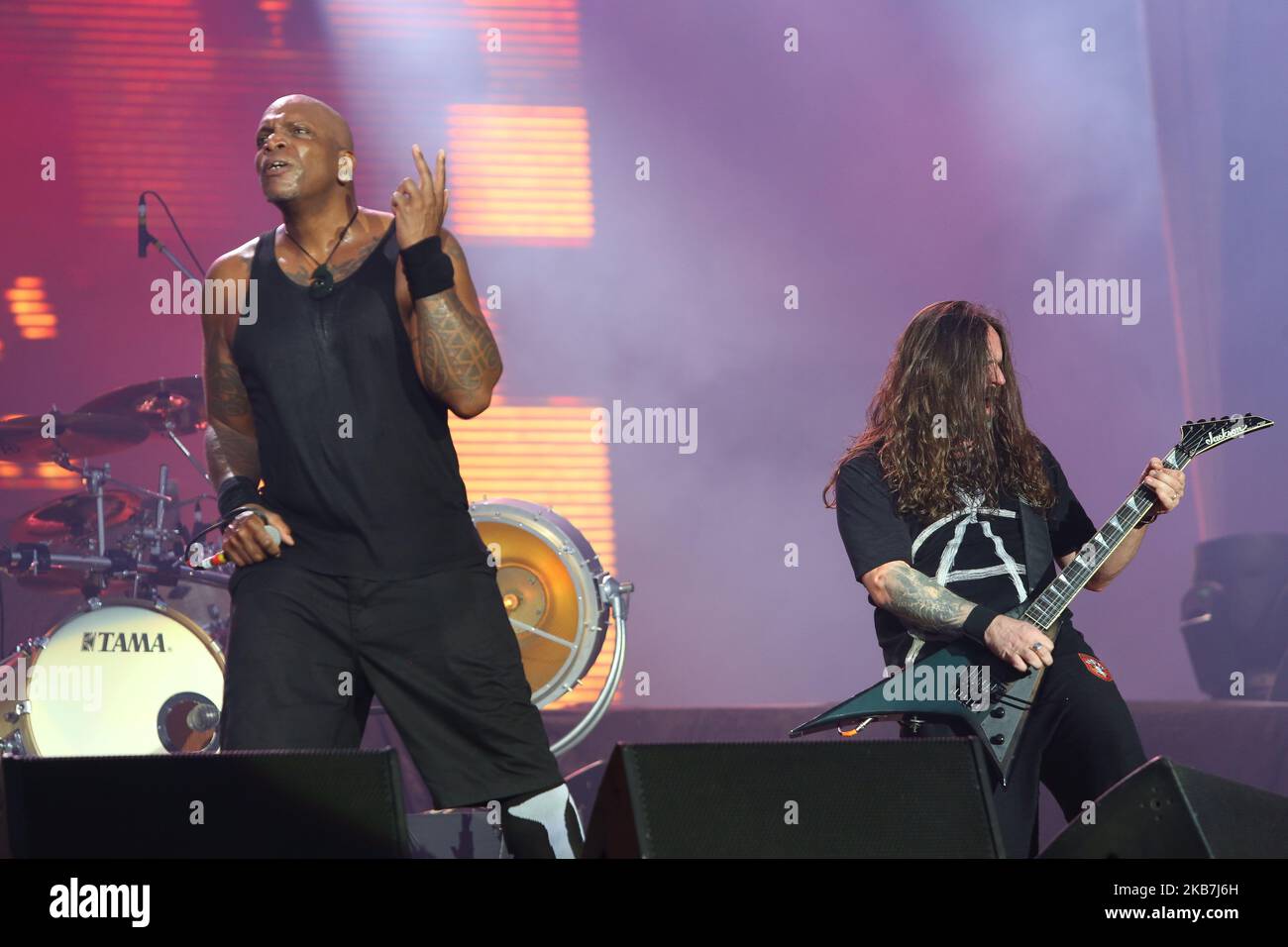 Le groupe brésilien Sepultura se produit en concert au festival Rock in Rio, dans le parc olympique de Rio de Janeiro, au Brésil, sur 4 octobre 2019. (Photo de Gilson Borba/NurPhoto) Banque D'Images