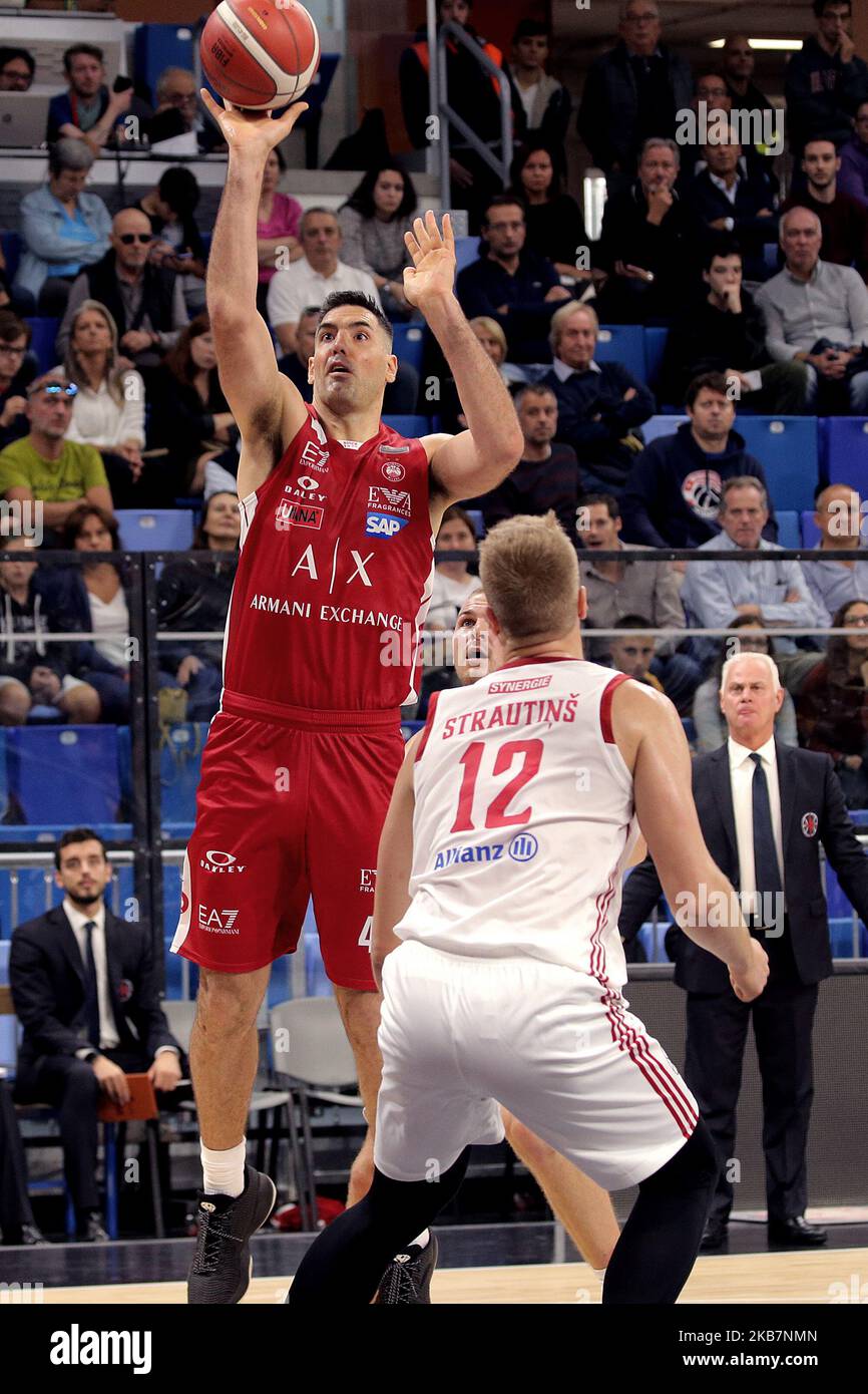 Luis Scola d'AX Armani Exchange Olimpia Milan en action pendant le LBA Lega basket A entre AX Armani Exchange Milan et Pallacanestro Trieste à Allianz Cloud Palalido Milan sur 06 octobre 2019 à Milan, Italie. (Photo de Giuseppe Cottini/NurPhoto) Banque D'Images