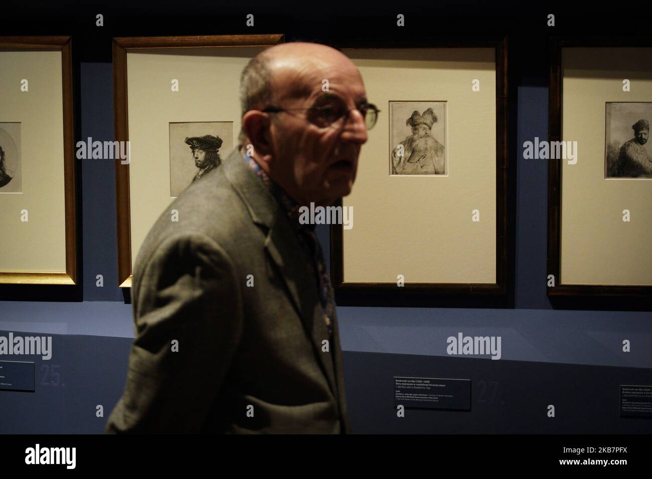 Des croquis de Rembrandt Van Rijn sont vus à Varsovie, en Pologne, sur 5 octobre 2019. L'exposition 36 x Rembrandt est organisée à l'occasion du 350th anniversaire de la mort des peintres et comprend deux œuvres, Girl in a Picture Frame et Scholar à sa table d'écriture comme pièces centrales. Les œuvres sont rarement ouvertes au public et font partie de la collection du château royal. L'exposition comprend 36 œuvres authentiques du célèbre peintre hollandais. (Photo de Jaap Arriens/NurPhoto) Banque D'Images