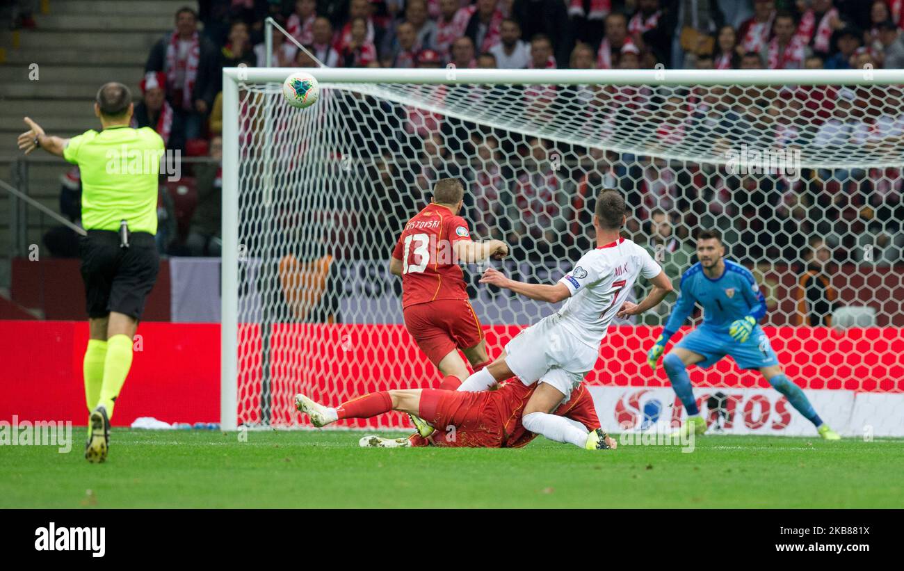 Arkadiusz Milik (POL) lors du match DE qualification DE L'EURO entre la Pologne et l'ex-République yougoslave de Macédoine au Stadion Narodowy sur 13 octobre 2019 à Varsovie en Pologne. (Photo par Foto Olimpik/NurPhoto) Banque D'Images