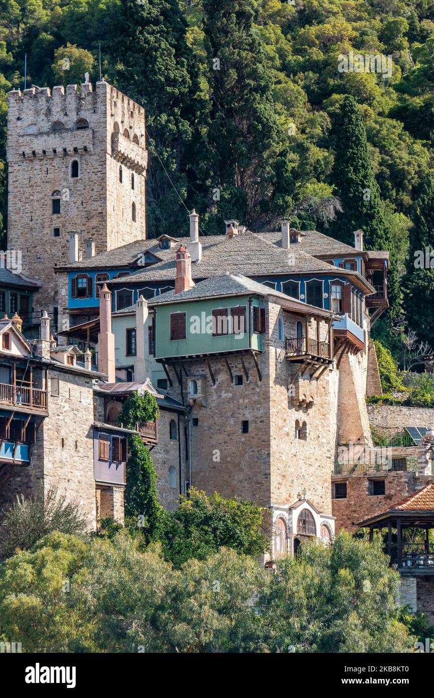 Monastère orthodoxe grec ou oriental de Docheiariou sur la péninsule du Mont Athos, dans l'État monastique autonome de la montagne Sainte Agion Oros, Chalkidiki, Macédoine centrale Grèce, le 6th octobre 2019. Le monastère a été construit au 10th siècle et est dédié aux Archanges Michel et Gabriel avec une importance historique, architecturale et religieuse. Le monastère abrite l'icône chrétienne très importante de la Vierge ''Gorgoepikoos'' ou 'She qui est rapide pour entendre nos prières'. (Photo de Nicolas Economou/NurPhoto) Banque D'Images