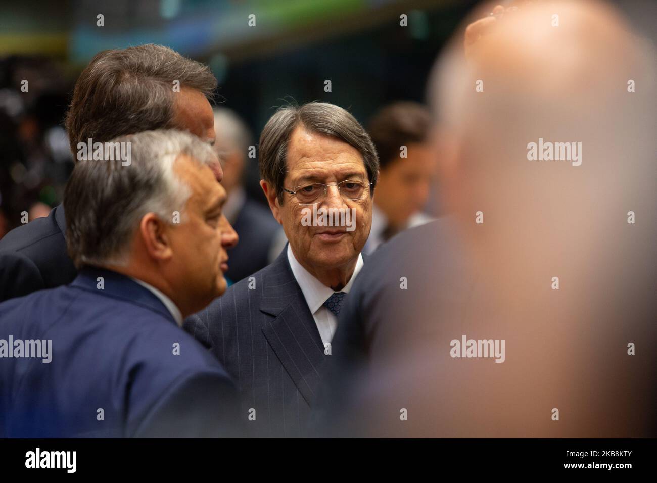 Président de la République de Chypre, Nicos Anastasiades. Les dirigeants européens discutent avant les tables rondes lors de la deuxième journée de sommet des dirigeants de l'UE sans le Premier ministre britannique Boris Johnson sur 18 octobre 2019, à Bruxelles, en Belgique. Les négociateurs de l'UE et du Royaume-Uni ont annoncé un accord sur le départ du Royaume-Uni de l'Union européenne, le Brexit. (Photo de Nicolas Economou/NurPhoto) Banque D'Images