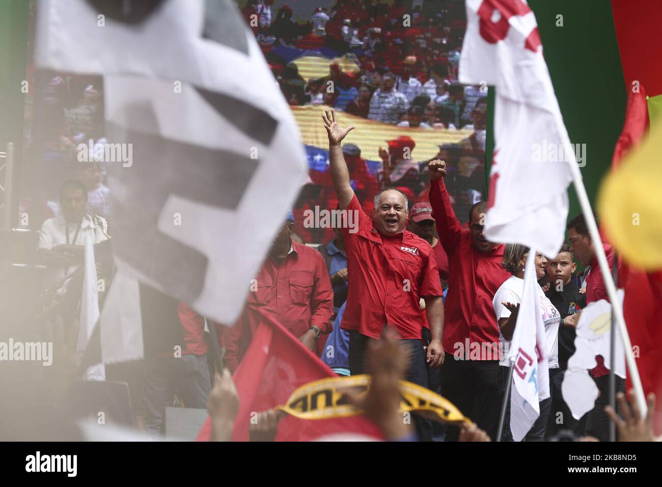 Le chef de l'Assemblée nationale constituante du Venezuela, Diosdado Cabello, prononce un discours lors d'une manifestation à Caracas sur 19 octobre 2019. Les partisans de Nicolas Maduro ont marché ce samedi à Caracas, où ont participé des membres des communes. Dans le cadre de la célébration du 7th anniversaire du coup de Timón effectué par l'ancien Président Hugo Chávez, dans lequel il a appelé à accélérer la construction de communes pour la construction du socialisme. (Photo par Ramses Mattey/NurPhoto) Banque D'Images