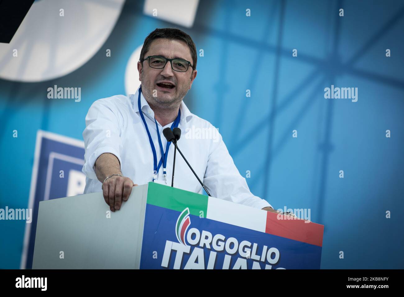 Maurizio Fugatti Président de la province autonome de trente pendant les milliers de manifestants se réunissent à Rome pour un rassemblement de la « fierté italienne », Qui réunit la Ligue de droite de Salvini, les Frères d'extrême-droite d'Italie de Giorgia Meloni et l'ancien Premier ministre Silvio Berlusconi Forza Italia sur 19 octobre 2019 à Rome, Italie. (Photo par Andrea Ronchini/NurPhoto) Banque D'Images