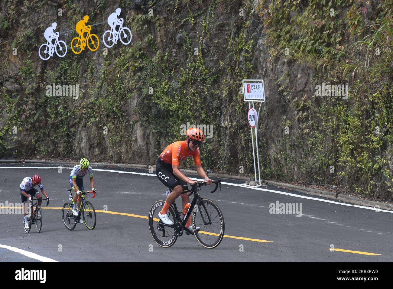 Jonas Koch d'Allemagne et CCC Team, vu dans les 300m derniers de la quatrième étape, 161,4km Nanning à Nongla stage, de l'édition 3rd du Cyclisme Tour de Guangxi 2019, . Le dimanche, 20 octobre 2019, à Nongla, dans la région de Guangxi, Chine. (Photo par Artur Widak/NurPhoto) Banque D'Images