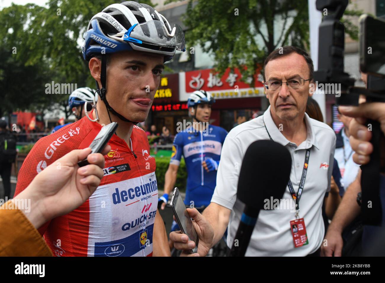 Enric Mas Nicolau d'Espagne et Deceuninck - Quick - Step, vu à la fin de la sixième étape, remporte l'édition 3rd du Cyclisme Tour de Guangxi 2019, . Mardi, 22 octobre 2019, à Guilin, dans la région de Guangxi, Chine. (Photo par Artur Widak/NurPhoto) Banque D'Images