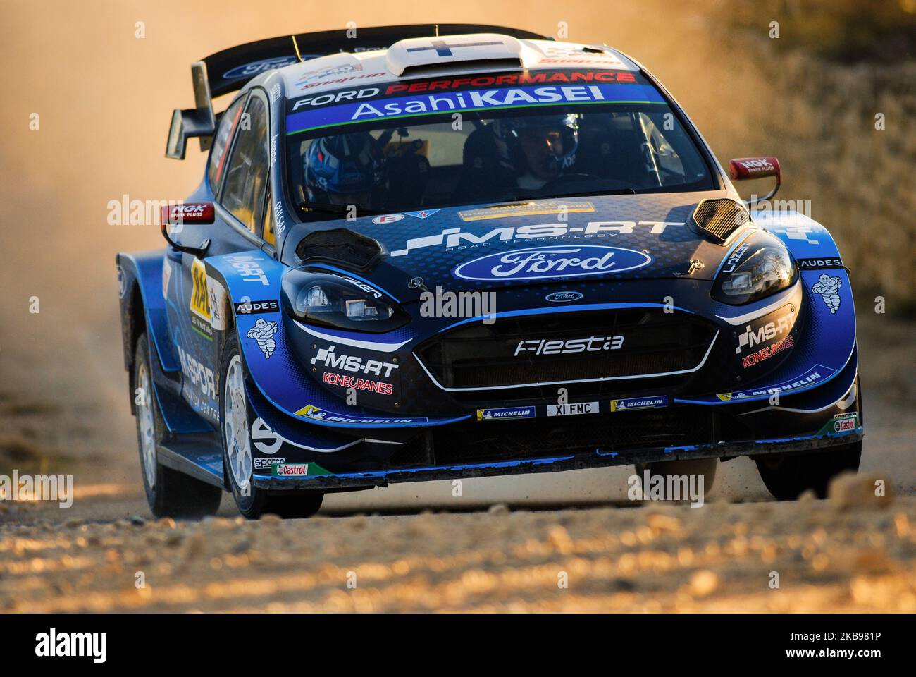 Le pilote britannique Elfyn Evans et son copilote Scott Martin de M-Sport Ford World Rally Team, pilotant son Ford Fiesta WRC au SS6 la Fatarella-Vilalba au cours de la première journée du Rallye RACC Catalunya Costa Daurada, sur 25 octobre 2019 à Salou, Espagne. (Photo de Joan Cros/NurPhoto) Banque D'Images