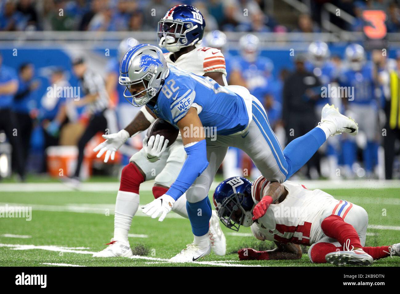 Detroit Lions Tight End Logan Thomas (82) exécute le ballon pendant la première moitié d'un match de football de la NFL contre les New York Giants à Detroit, Michigan, États-Unis, le dimanche, 27 octobre 2019 (photo par Jorge Lemus/NurPhoto) Banque D'Images Detroit Lions Tight End Logan Thomas (82) exécute le ballon pendant la première moitié d'un match de football de la NFL contre les New York Giants à Detroit, Michigan, États-Unis, le dimanche, 27 octobre 2019 (photo par Jorge Lemus/NurPhoto) Banque D'Images