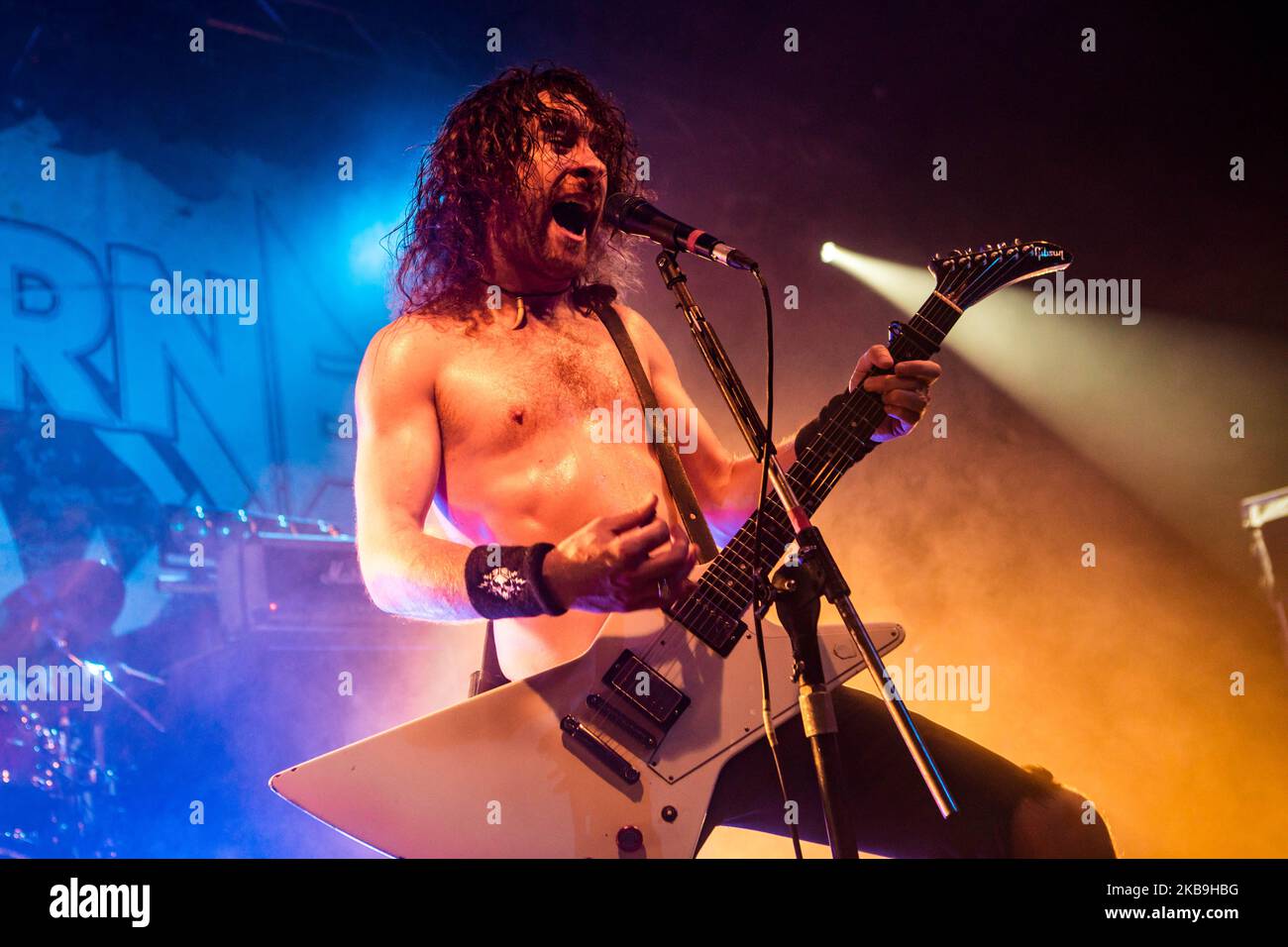 Joel O'Keeffe, du groupe australien de hard rock Airbourne, se produit à Alcatraz sur 29 octobre 2019 à Milan, en Italie. (Photo par Mairo Cinquetti/NurPhoto) Banque D'Images