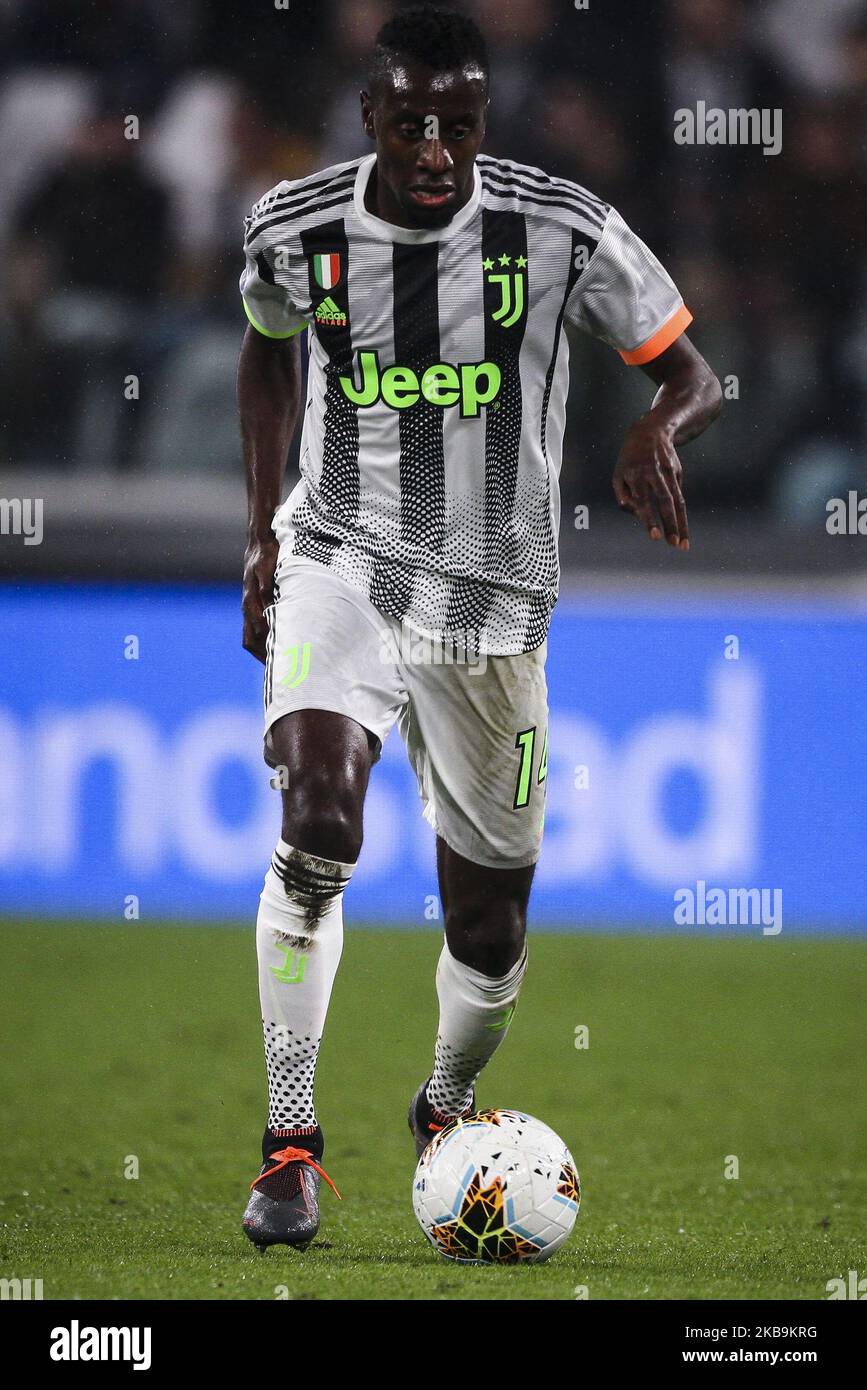 Juventus milieu de terrain Blaise Matuidi (14) en action pendant le match de football de la série A n.10 JUVENTUS - GÊNES sur 30 octobre 2019 au stade Allianz de Turin, Piémont, Italie. Résultat final: Juventus-Gênes 2-1. (Photo de Matteo Bottanelli/NurPhoto) Banque D'Images