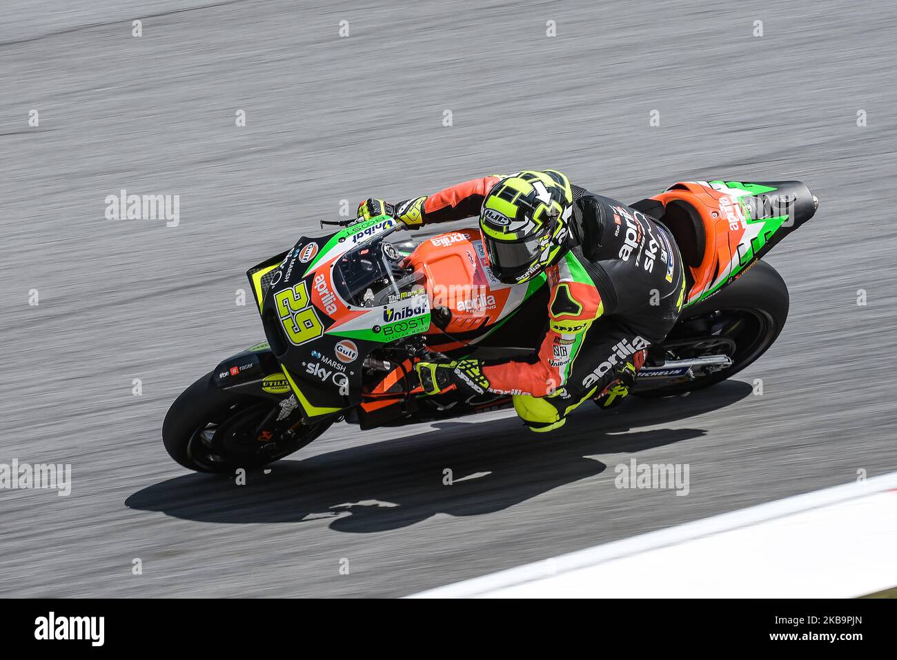 Andrea Iannone, motoGP italienne, de l'équipe de course d'Aprilia Gresini, en action lors de la première séance d'entraînement du Grand Prix de moto malaisien au circuit international de Sepang, le 1st novembre 2019 à Kuala Lumpur, en Malaisie. (Photo de Zahim Mohd/NurPhoto) Banque D'Images