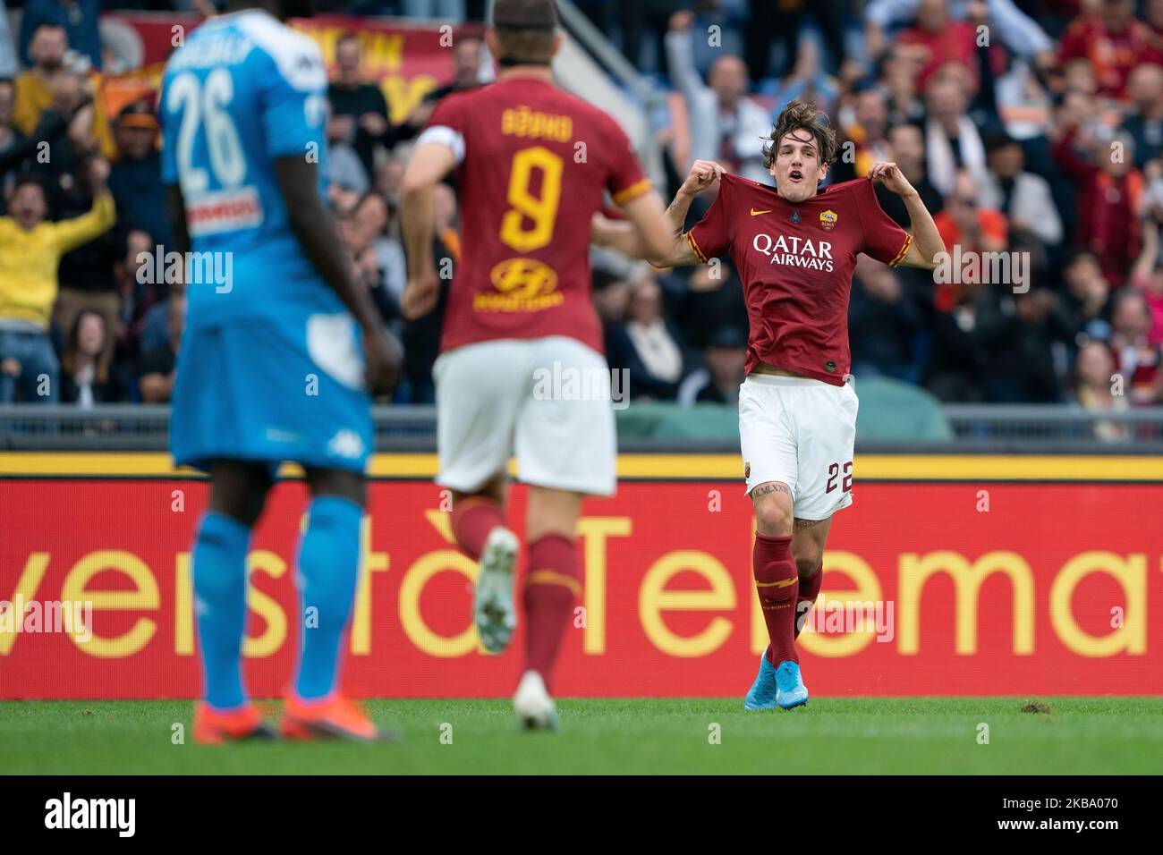 Nicol Zaniolo de AS Roma fêtent après avoir mis un but pendant la série italienne Un match de 2019/2020 entre AS Roma et SSC Napoli au Stadio Olimpico sur 2 novembre 2019 à Rome, Italie. (Photo de Danilo Di Giovanni/NurPhoto) Banque D'Images