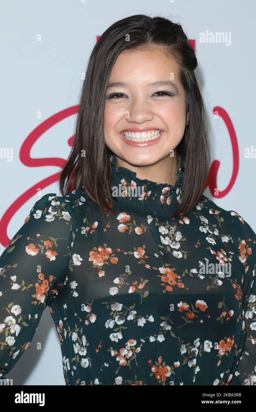 LOS ANGELES, CALIFORNIE, États-Unis - NOVEMBRE 04 : l'actrice Peyton Elizabeth Lee arrive à la première de Netflix's 'Let IT Snow' qui s'est tenue aux théâtres Pacific au Grove on 4 novembre 2019 à Los Angeles, Californie, États-Unis. (Photo par image Press Agency/NurPhoto) Banque D'Images