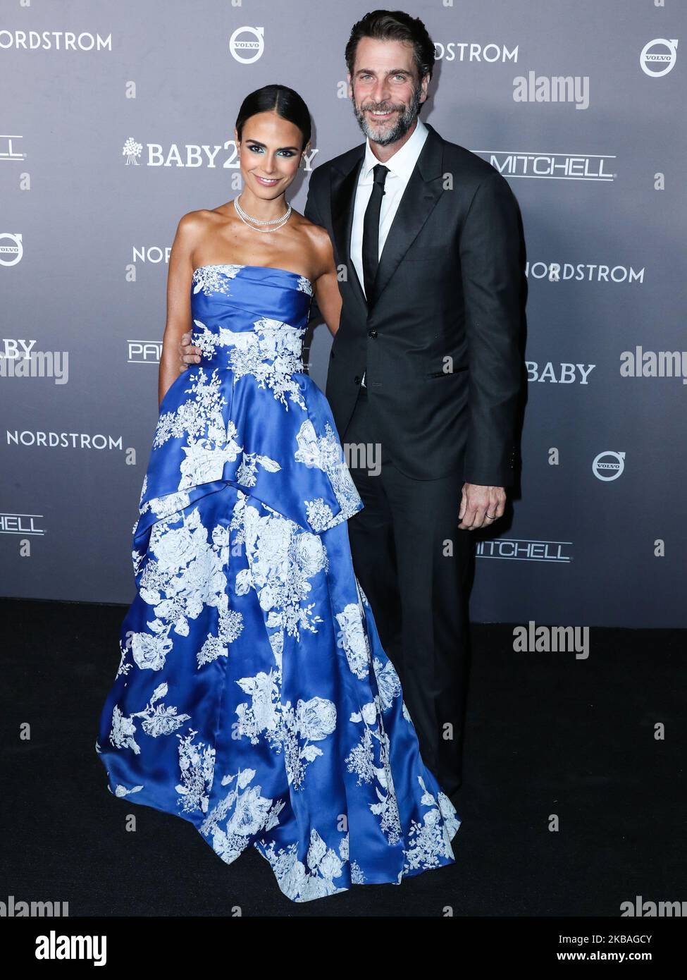 CULVER CITY, LOS ANGELES, CALIFORNIE, États-Unis - NOVEMBRE 09 : l'actrice Jordana Brewster et son mari Andrew Form arrivent au Gala 2019 Baby2Baby qui s'est tenu à 3Labs sur 9 novembre 2019 à Culver City, Los Angeles, Californie, États-Unis. (Photo par Xavier Collin/image Press Agency/NurPhoto) Banque D'Images
