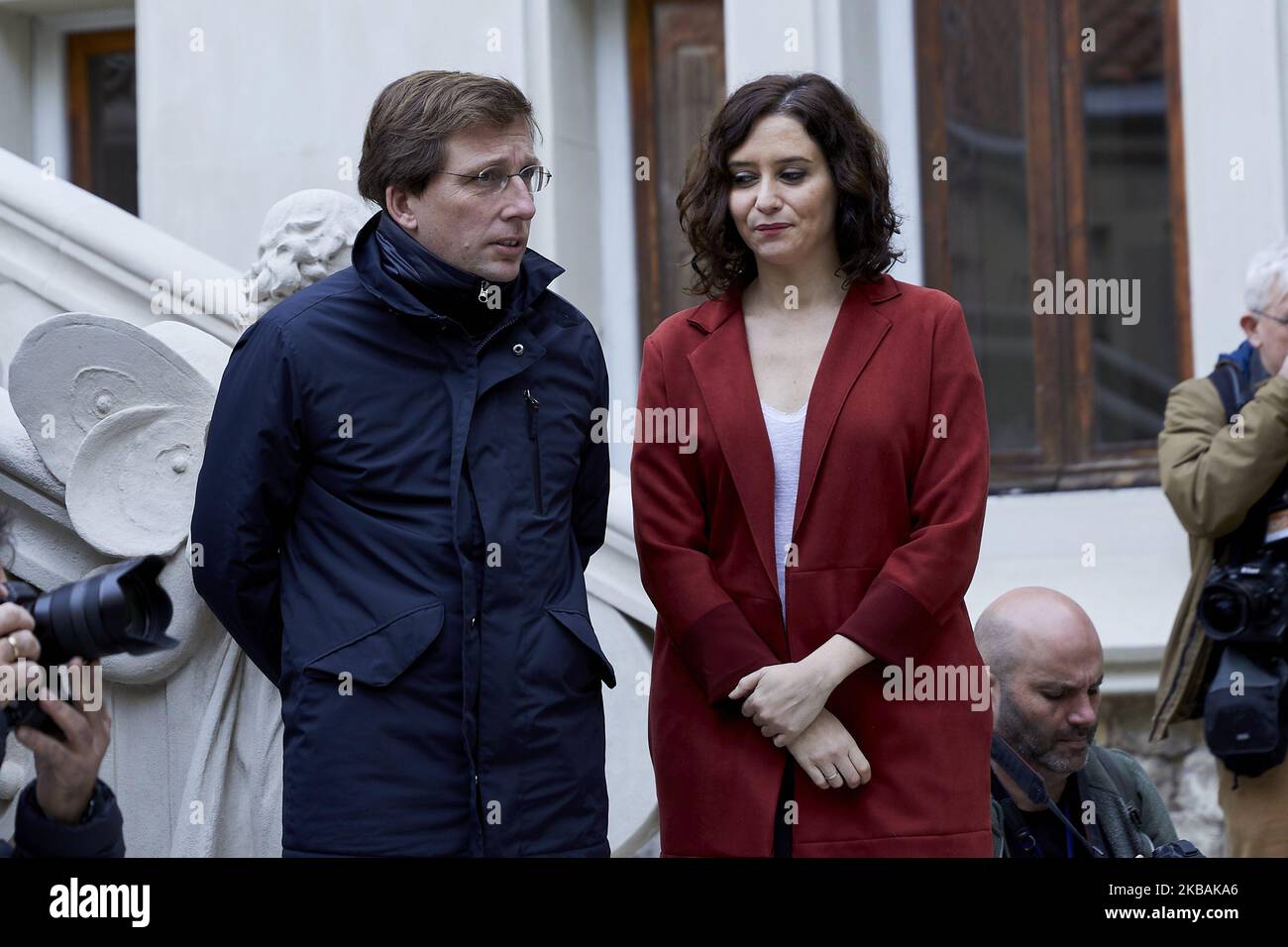 José Luis Martinez-Almeida (maire de Madrid) et Isabel Diaz Ayuso (présidente de la Communauté de Madrid) pendant le Partido dirigeant populaire Pablo Casado votant à l'école Nuestra Senora del Pilar à Madrid, Espagne. 10 novembre 2019. (Photo de A. Ware/NurPhoto) Banque D'Images