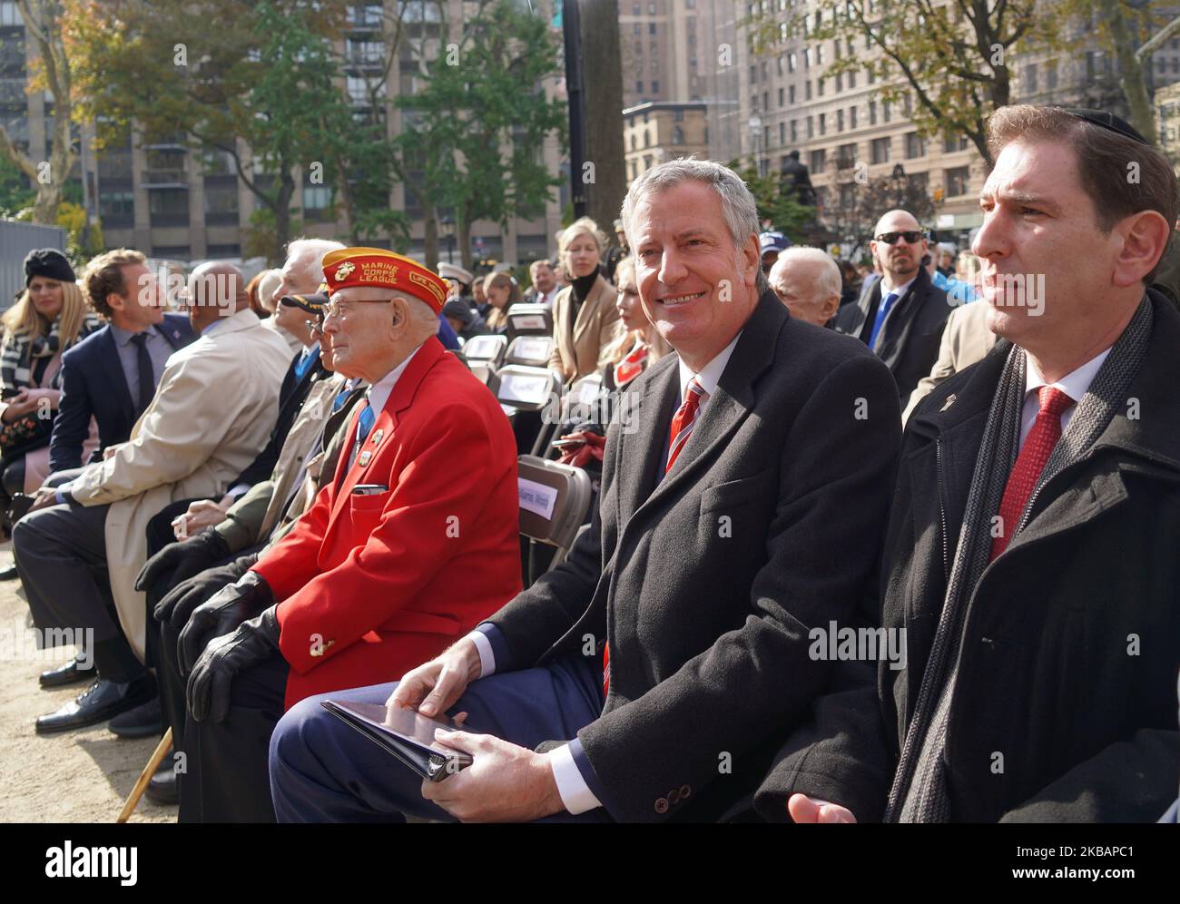 Bill de Blasio, maire de New York, assiste à la cérémonie d'ouverture de la parade annuelle des anciens combattants de New York 100th lundi, à 11 novembre au Madison Square Park à New York (photo de Selcuk Acar/NurPhoto) Banque D'Images