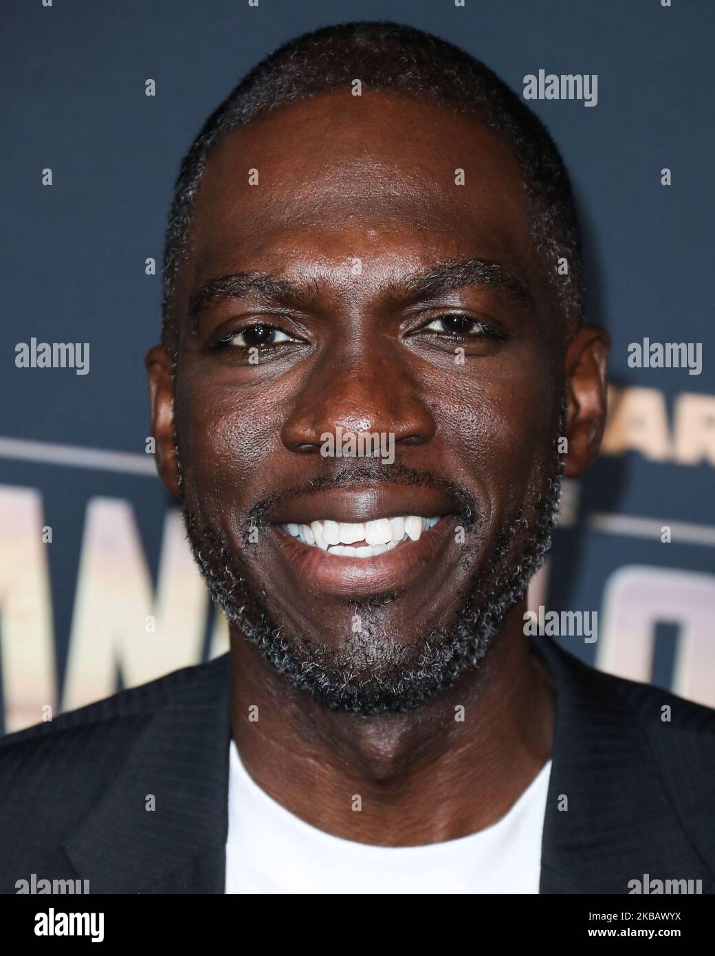 HOLLYWOOD, LOS ANGELES, CALIFORNIE, États-Unis - NOVEMBRE 13 : Rick Famuyiwa arrive à la première de Disney's 'The Mandalatorian' qui s'est tenue au théâtre El Capitan de 13 novembre 2019 à Hollywood, Los Angeles, Californie, États-Unis. (Photo par Xavier Collin/image Press Agency/NurPhoto) Banque D'Images