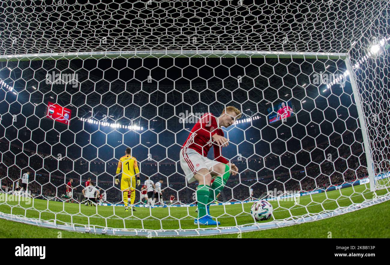 Adam Szalai, de Hongrie, a atteint le premier but pour la Hongrie lors du match amical en Hongrie et en Uruguay au nouveau stade Ferenc Puskás le 15 novembre 2019 à Budapest, Hongrie. (Photo de Robert Szaniszló/NurPhoto) Banque D'Images