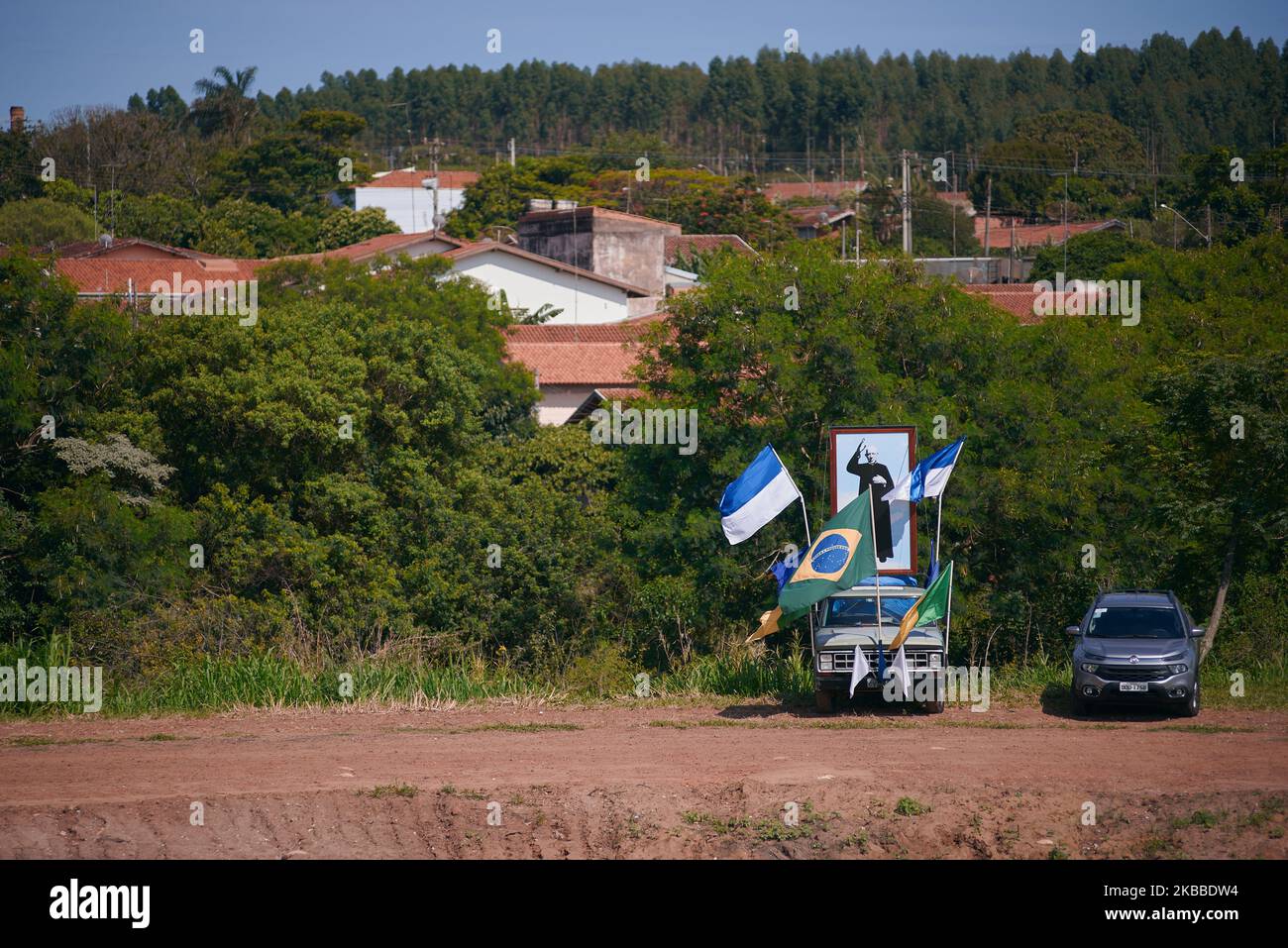 Cérémonie de béatification du prêtre Donizetti Tavares de Lima, à Tambau, Sao Paulo, Brésil, le 23 novembre 2019. Plus de 300 religieux participent à la célébration qui officialise la béatification du prêtre annoncée par le Pape François en avril de cette année. Né en 1882 en Cassia, dans le sud de l'État de Minas Gerais, il a vécu jusqu'à sa mort en 1961 à Tambau. La guérison du garçon Bruno Henrique Arruda de Oliveira, né avec des difformités dans les pieds, a été reconnu comme miraculeux par le Vatican (photo d'Igor do Vale/NurPhoto) Banque D'Images