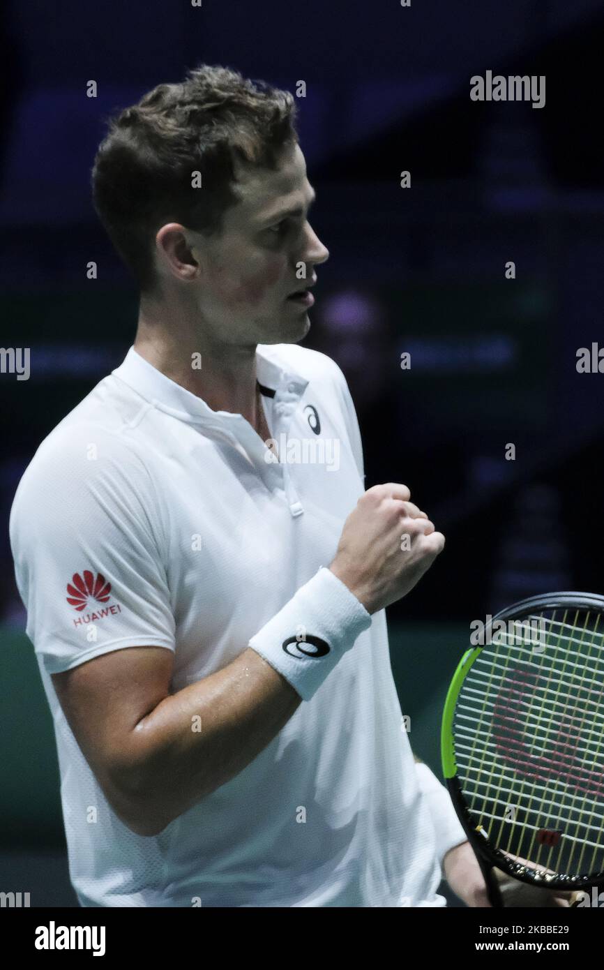 Vasek Pospisil du Canada dans sa demi-finale rencontre de célibataires contre Andrey Rublev de Russie pendant le sixième jour de la coupe Davis 2019 à la Caja Magica sur 23 novembre 2019 à Madrid, Espagne. (Photo par Oscar Gonzalez/NurPhoto) Banque D'Images