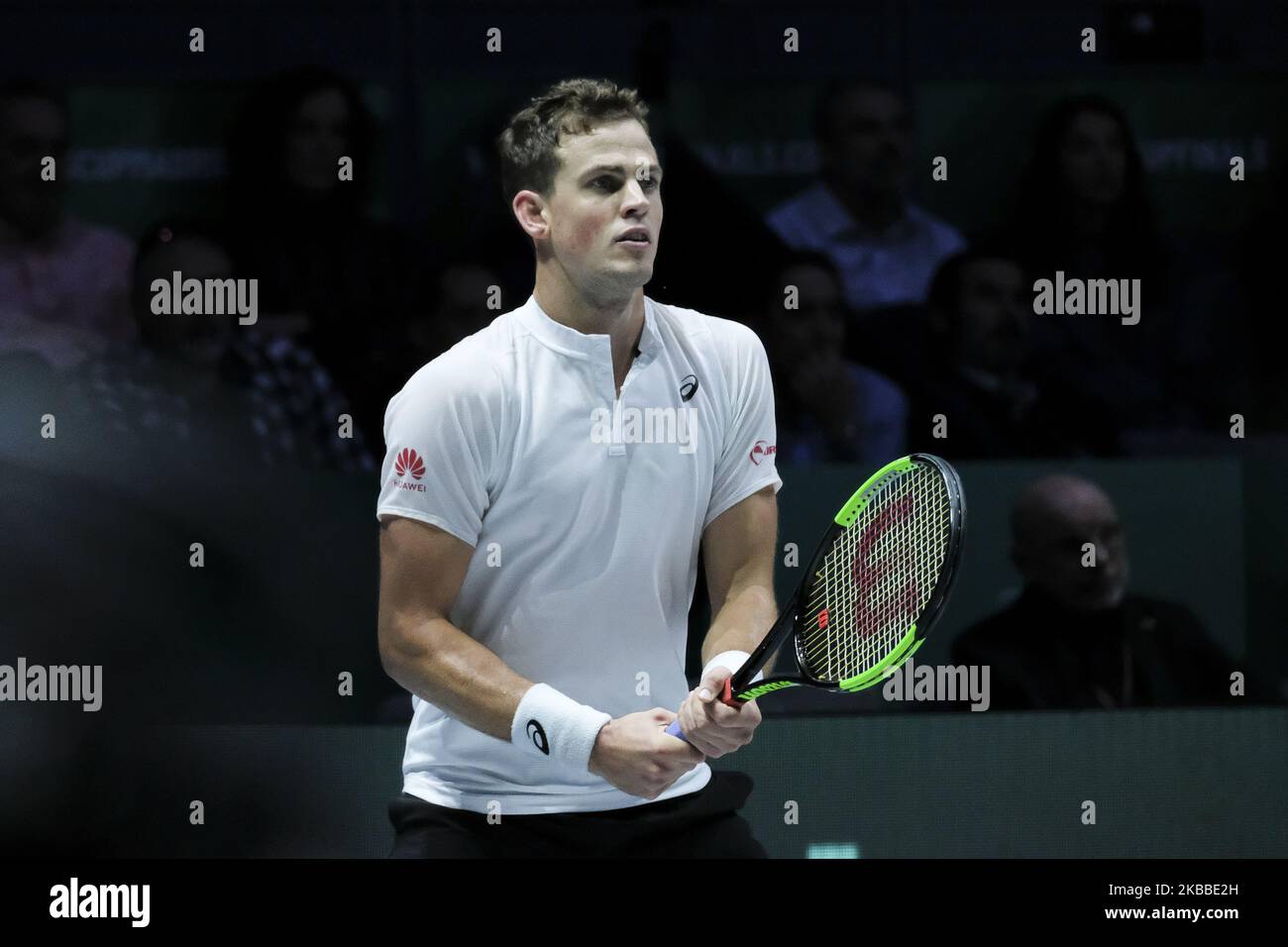 Vasek Pospisil du Canada dans sa demi-finale rencontre de célibataires contre Andrey Rublev de Russie pendant le sixième jour de la coupe Davis 2019 à la Caja Magica sur 23 novembre 2019 à Madrid, Espagne. (Photo par Oscar Gonzalez/NurPhoto) Banque D'Images