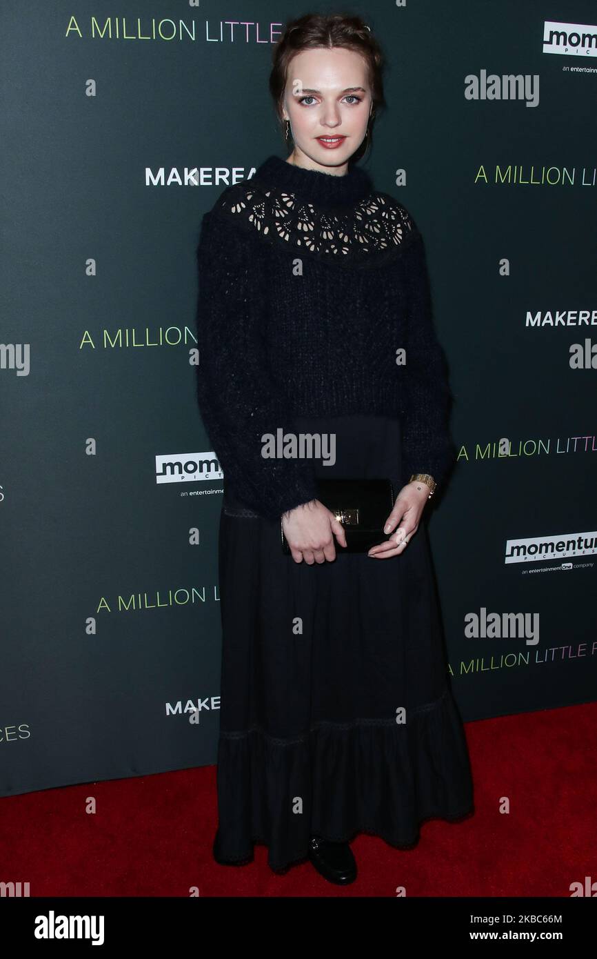 WEST HOLLYWOOD, LOS ANGELES, CALIFORNIE, États-Unis - DÉCEMBRE 04 : l'actrice Odessa Young arrive à Los Angeles Special screening of Momentum Pictures 'Un million Little pieces' qui s'est tenu à l'hôtel de Londres West Hollywood à Beverly Hills sur 4 décembre 2019 à West Hollywood, Los Angeles, Californie, États-Unis. (Photo par Xavier Collin/image Press Agency/NurPhoto) Banque D'Images