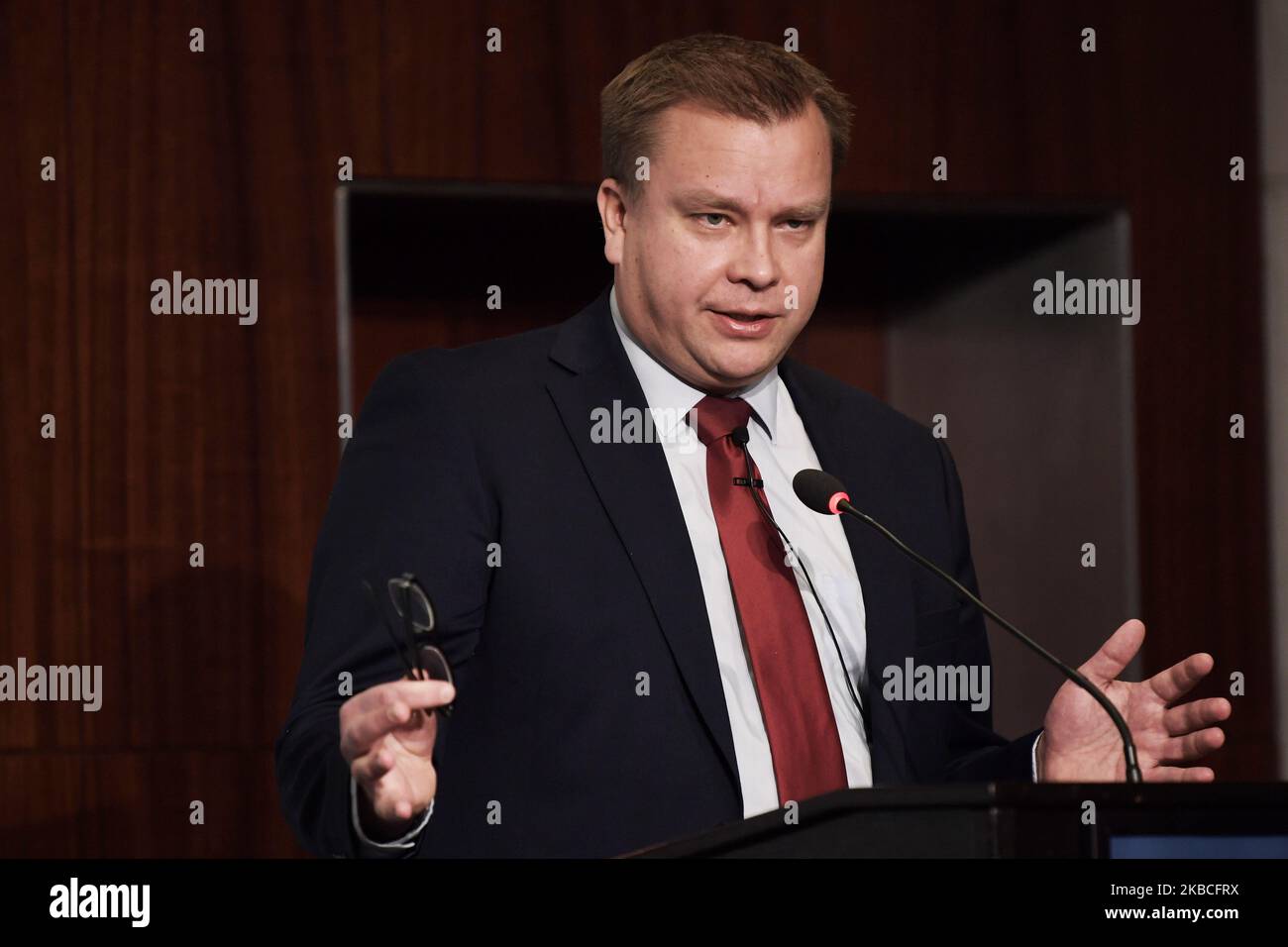 Le ministre finlandais de la Défense, Antti Kaikkonen, tient aujourd'hui un Forum des dirigeants mondiaux le 09 décembre 2019 au Centre de réflexion stratégique et international Studiess à Washington DC. (Photo de Lénine Nolly/NurPhoto) Banque D'Images