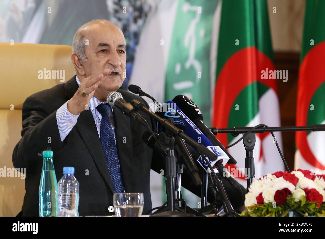 Le président algérien élu Abd el Madjid tabon lors d'une conférence de presse à Alger sur 13 décembre 2019. - Abdel Majid Tabboun a été élu huitième Président de la République dans l'histoire de l'Algérie indépendante. (Photo de Billal Bensalem/NurPhoto) Banque D'Images