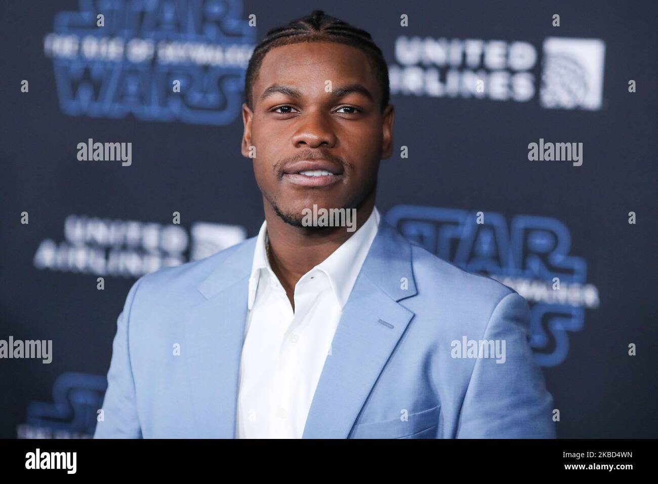HOLLYWOOD, LOS ANGELES, CALIFORNIE, États-Unis - DÉCEMBRE 16 : l'acteur John Boyega arrive à la première mondiale de Disney's 'Star Wars: The Rise of Skywalker' qui s'est tenue au théâtre El Capitan sur 16 décembre 2019 à Hollywood, Los Angeles, Californie, États-Unis. (Photo par Xavier Collin/image Press Agency/NurPhoto) Banque D'Images