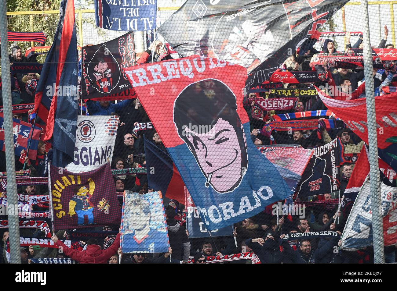 Les supporters de Cosenza lors du match de la série B entre Juve Stabia et Cosenza au Stadio Romeo Menti Castellammare di Stabia Italie le 29 décembre 2019. (Photo de Franco Romano/NurPhoto) Banque D'Images