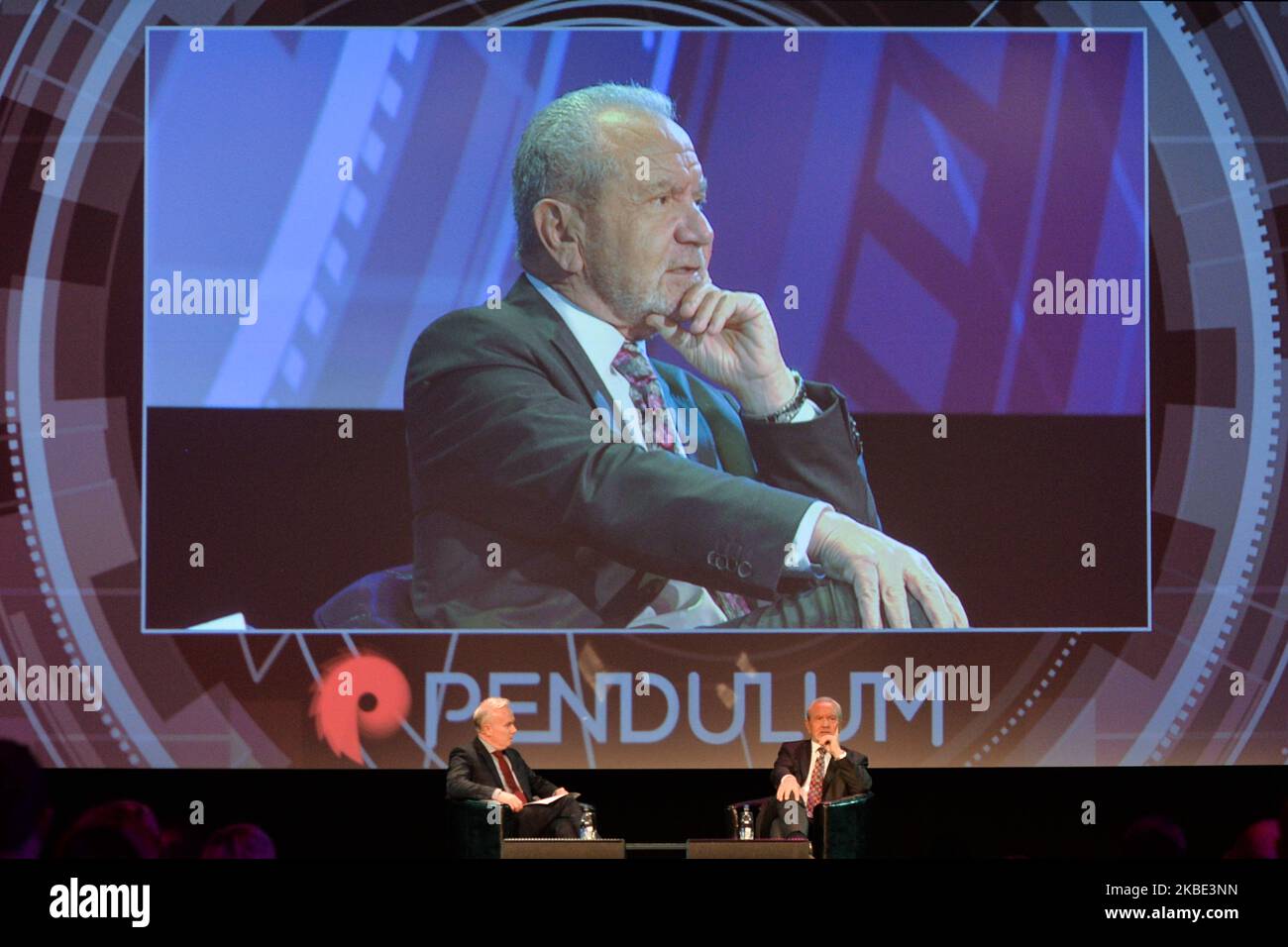 Lord Alan Sugar, Business Titan et Star of the Apprentice UK, s'exprime au Pendulum Summit, le premier sommet mondial sur les affaires et l'autonomie, au centre de congrès de Dublin. Jeudi, 10 janvier 2019, à Dublin, Irlande. Le mercredi 8 janvier 2020, à Dublin, Irlande. (Photo par Artur Widak/NurPhoto) Banque D'Images