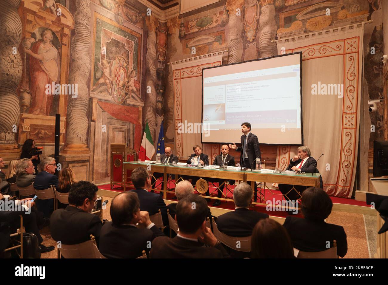 Le ministre italien de la Santé Roberto Speranza lors de la présentation du livre d'Andrea Urbani à la Sala Zuccari du Palazzo Giustiniani à Rome, sur 10 janvier 2020. (Photo par Andrea Pirri/NurPhoto) Banque D'Images