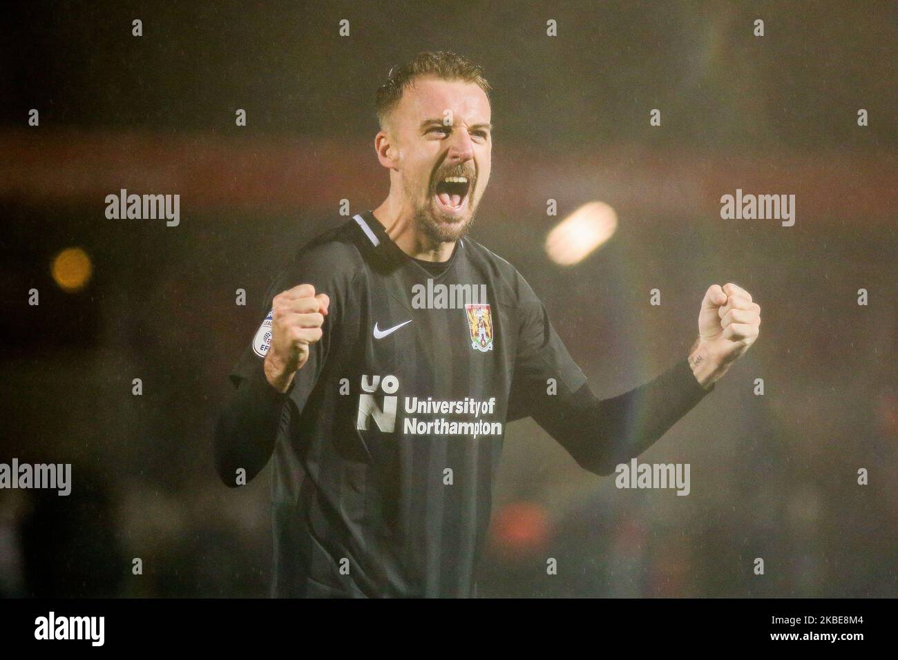 Andy Williams de Northampton Town FC fête après le coup de sifflet final lors du match Sky Bet League 2 entre Salford City et Northampton Town à Moor Lane, Salford, le samedi 11th janvier 2020. (Photo de Tim Markland/MI News/NurPhoto) Banque D'Images