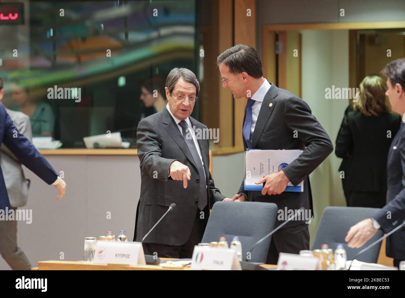 Nicos Anastasiades Président de Chypre, un pays insulaire de la Méditerranée qui s'est entretenir avec Mark Rutte Premier ministre des pays-Bas. Le président chypriote grec tel qu'il a été vu dans la table ronde entre les autres présidents et premiers ministres lors de la deuxième journée du Conseil européen - Sommet DE L'EURO - réunion des dirigeants de l'UE, au siège de l'Union européenne sur l'13 décembre 2019 à Bruxelles, Belgique. (Photo de Nicolas Economou/NurPhoto) Banque D'Images