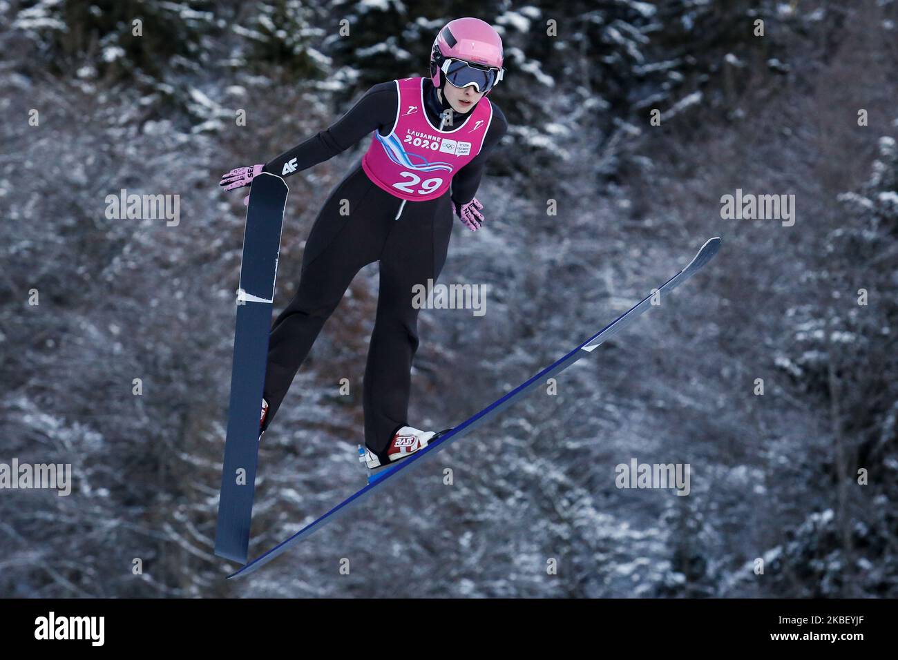 PTACKOVA Stepanka de République tchèque participe au saut à ski: Concours individuel des femmes le 10. Journée des Jeux Olympiques de la Jeunesse d'hiver Lausanne 2020 aux Tuffes Nordic Centre, France sur 19 janvier 2020. (Photo par Dominika Zarzycka/NurPhoto) Banque D'Images