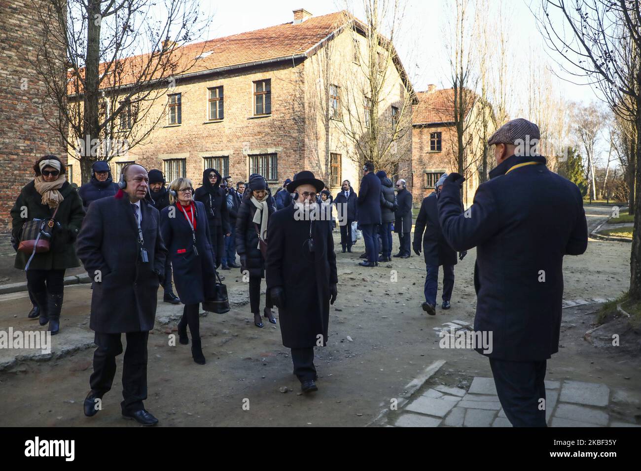 Le chef Rabbi Binyomin Jacobs assiste à la visite de la délégation de l'Association juive européenne (EJA) au camp de concentration d'Auschwitz, à 21 janvier 2020, à Oswiecim, en Pologne. Des parlementaires et des ministres de l'éducation de toute l'Europe se sont réunis lors de l'événement "délégation de l'EJA à Auschwitz 2020" pour marquer le prochain anniversaire de la libération de l'ancien camp de concentration allemand nazi en 75th. (Photo de Beata Zawrzel/NurPhoto) Banque D'Images