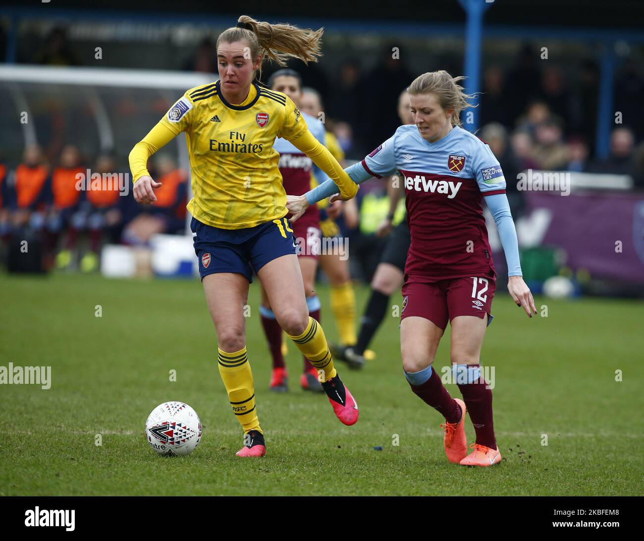 L-R Jill Roord d'Arsenal et Kate Longhurst de West Ham WFC lors de la coupe FA féminine quatrième ronde entre West Ham United Women et Arsenal au stade vert Rush sur 27 janvier 2020 à Dagenham, England7 (photo par action Foto Sport/NurPhoto) Banque D'Images