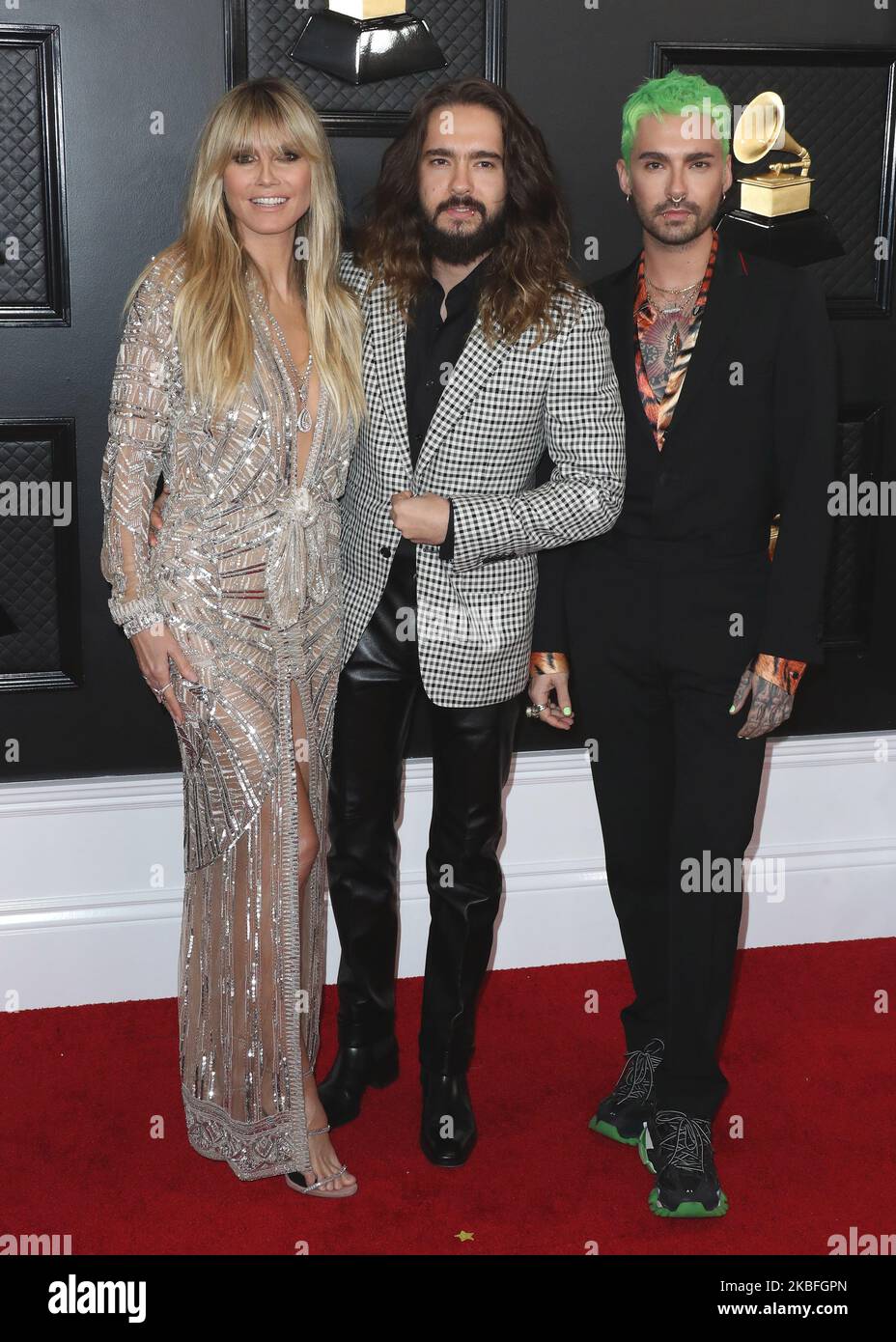 LOS ANGELES, CALIFORNIE, États-Unis - JANVIER 26 : Heidi Klum, Tom Kaulitz et Bill Kaulitz arrivent aux GRAMMY Awards annuels 62nd qui se tiennent au Staples Center sur 26 janvier 2020 à Los Angeles, Californie, États-Unis. (Photo par Xavier Collin/image Press Agency/NurPhoto) Banque D'Images