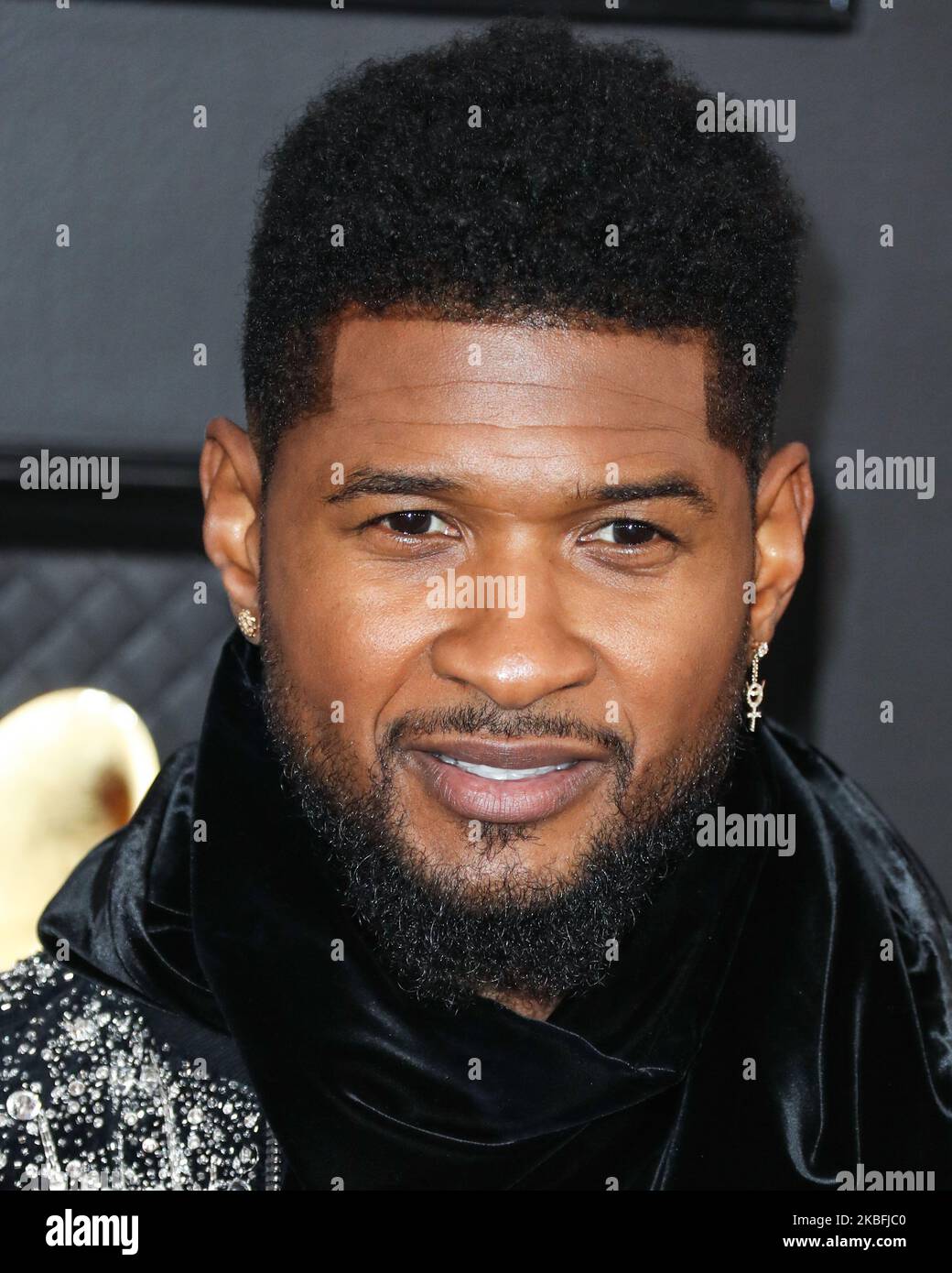 LOS ANGELES, CALIFORNIE, États-Unis - 26 JANVIER : M. Usher arrive aux GRAMMY Awards annuels 62nd qui se tiennent au Staples Center sur 26 janvier 2020 à Los Angeles, Californie, États-Unis. (Photo par Xavier Collin/image Press Agency/NurPhoto) Banque D'Images