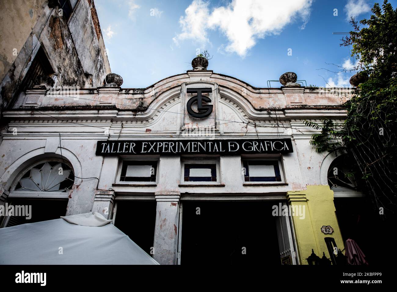 Une vue de plus grande expérimentale de Grafica à la Havane, Cuba, sur 16 janvier 2020. La ville attire chaque année des milions de touristes. La vieille Havane (Habana Vieja) est déclarée site du patrimoine mondial de l'UNESCO. (Photo de Manuel Romano/NurPhoto) Banque D'Images