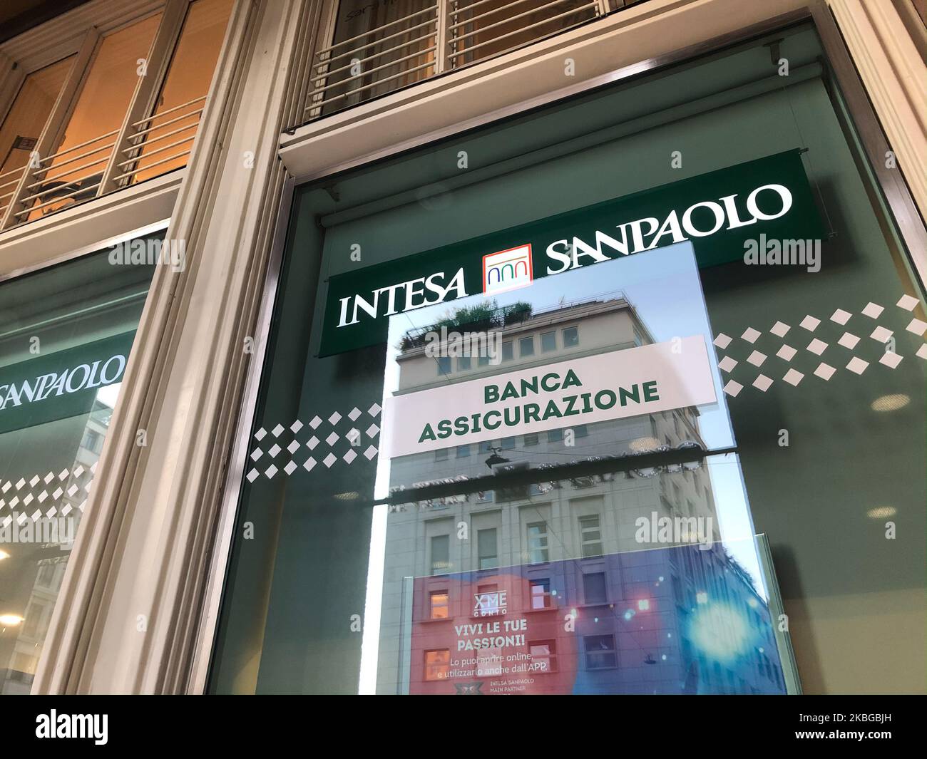 Vue générale de la Banque Intesa San Paolo à Milan, Italie, sur 6 février 2020. (Photo par Mairo Cinquetti/NurPhoto) Banque D'Images