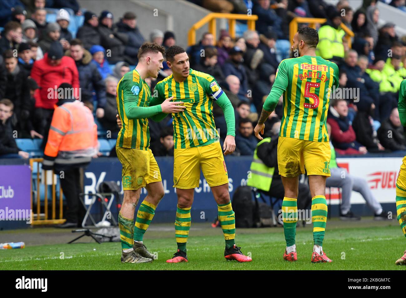 Dara O'Shea, Jake Livermore, Kyle Bartley pendant le match de championnat de pari de ciel entre Millwall et West Bromwich Albion à la Den on 09 février 2020 à Londres, Angleterre. (Photo par MI News/NurPhoto) Banque D'Images