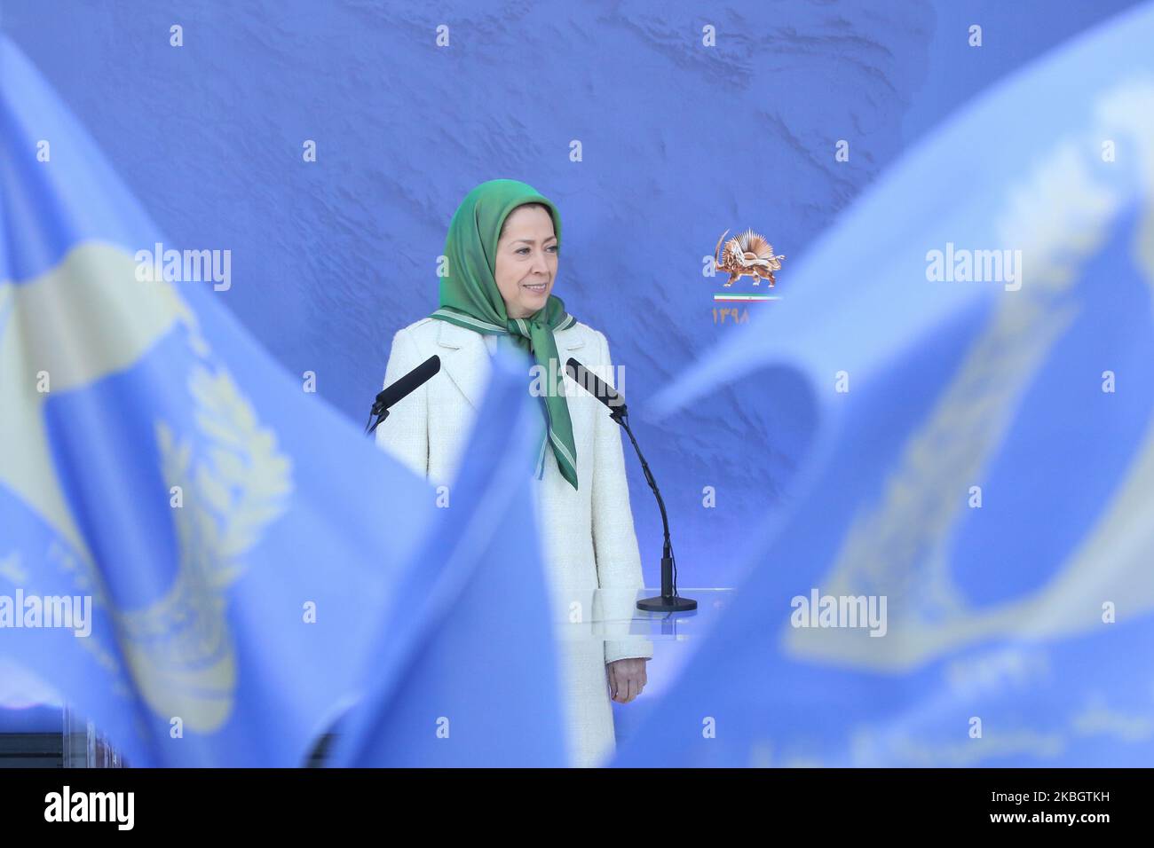 Maryam Rajavi, Ashraf-3, Albanie 09/02/2020- Maryam Rajavi, présidente élue du Conseil national de la résistance de l'Iran (CNRI) assiste à la cérémonie des membres de l'Organisation populaire Mojahedin d'Iran (PMOI/MEK) à Ashraf-3 en Albanie dimanche, 9 février 2020, Marquant l'anniversaire de la révolution anti-monarchique de 1979 en Iran, Maryam Rajavi a déclaré qu'il était temps d'établir une république basée sur le libre vote du peuple iranien, basée sur la séparation de la religion et de l'État, et sur le pluralisme, la justice et l'égalité. (Photo de Siavosh Hosseini/NurPhoto) Banque D'Images